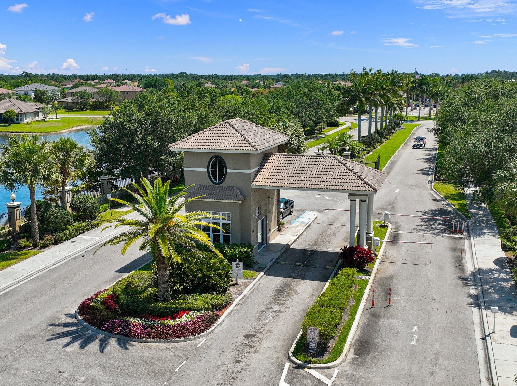 2238 Newport Isles Blvd, Fort Pierce FL  34953-4577 exterior