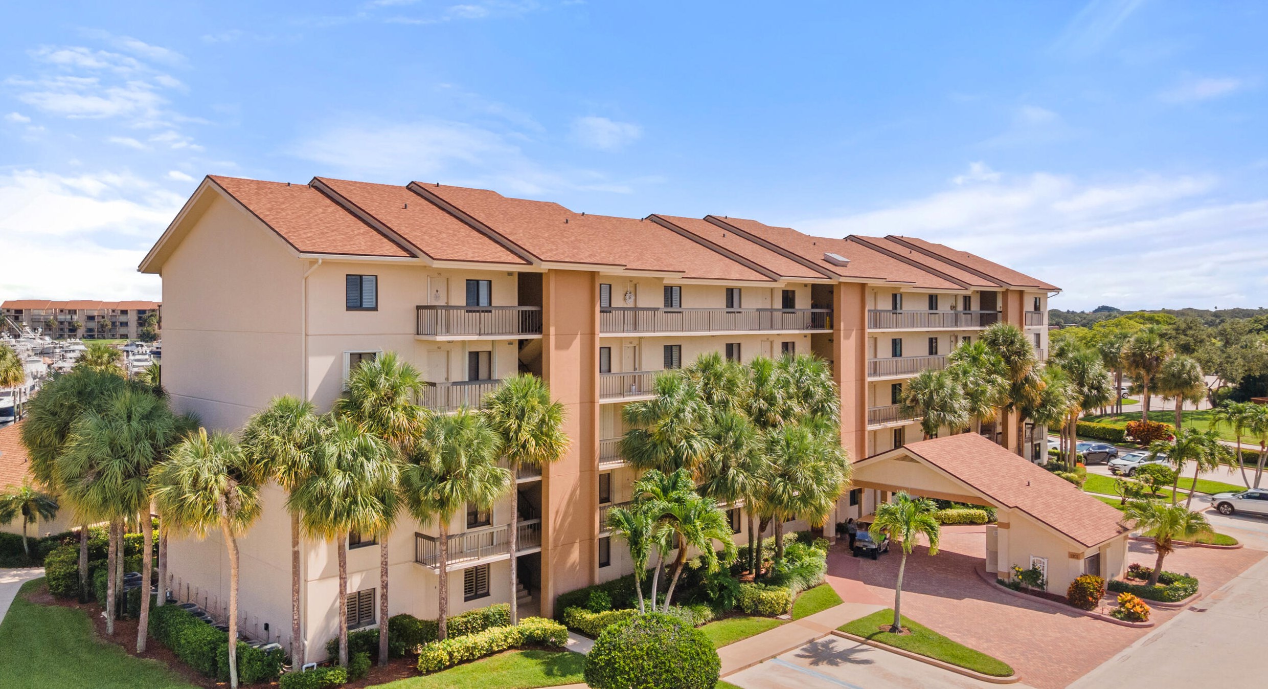1601 Marina Isle Way, Jupiter FL  33477-9453 exterior