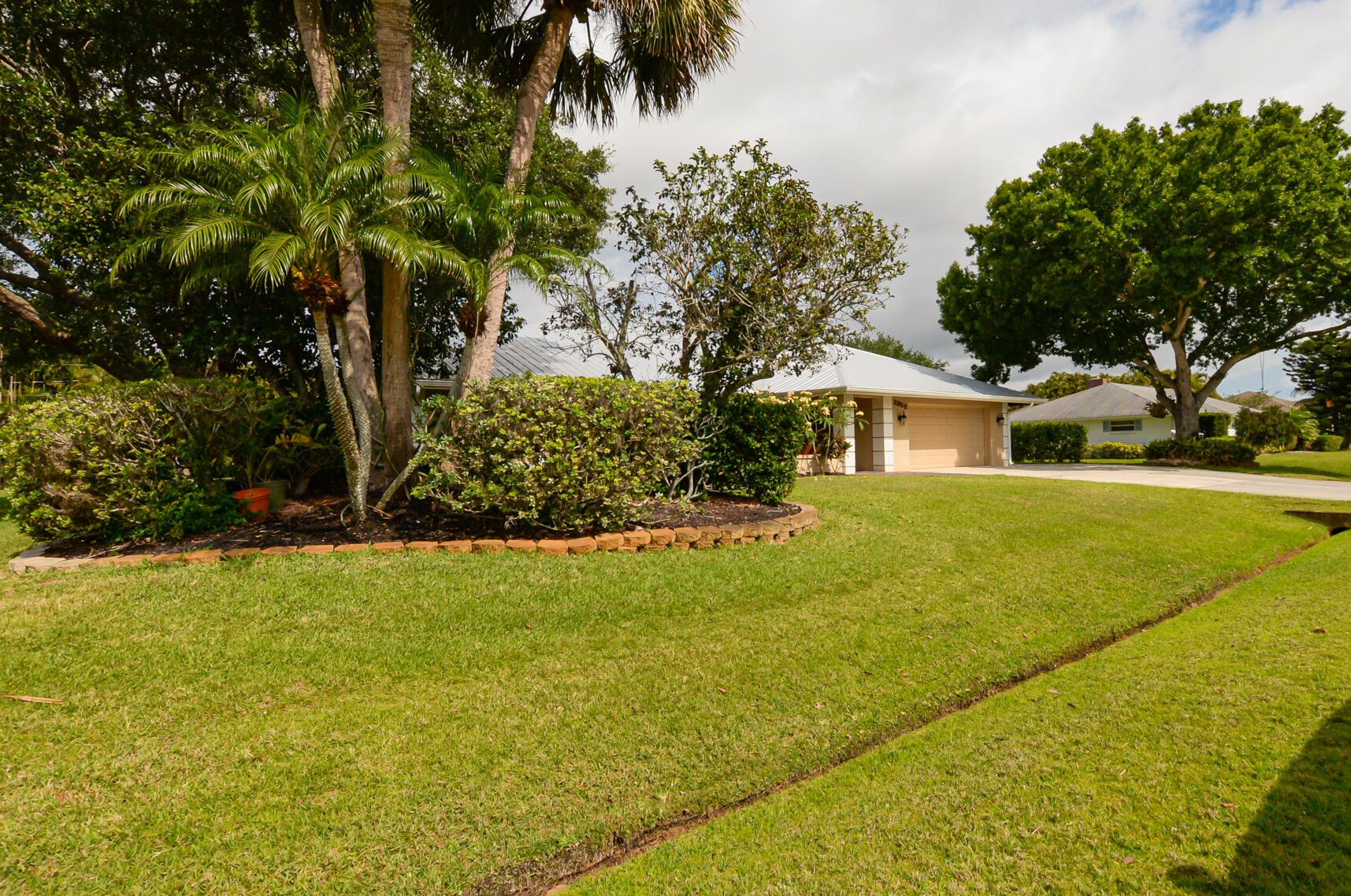 2958 Cates Cir, Fort Pierce, FL 34952-5812