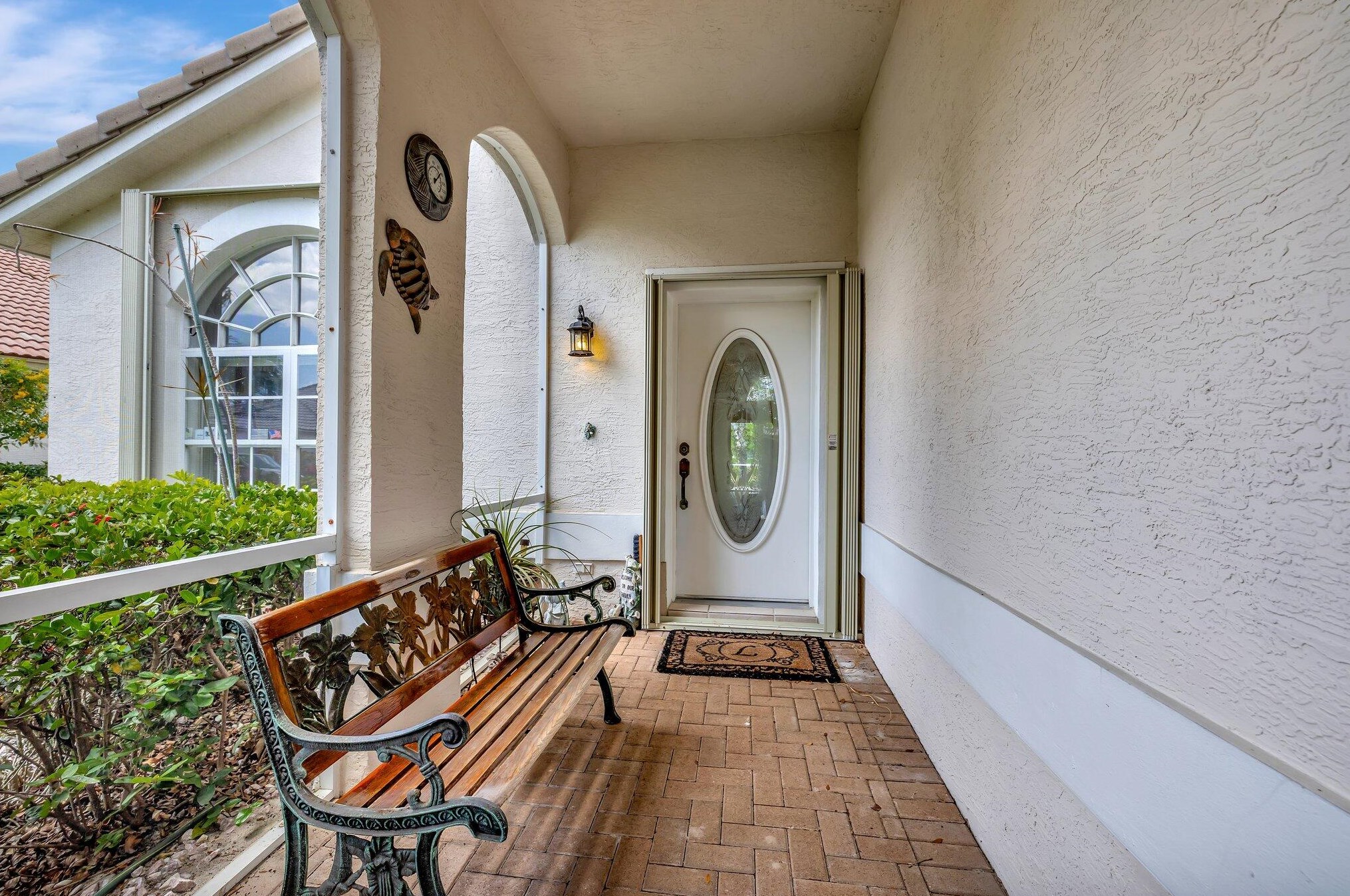 2758 Pointe Cir, West Palm Beach, FL 33413-2153