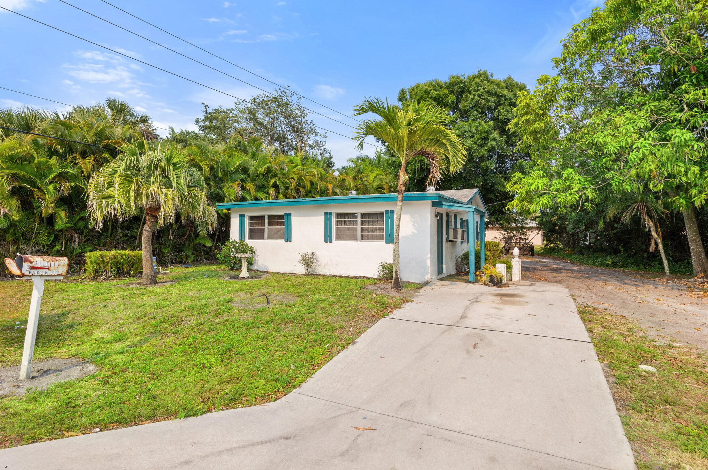 17746 Yancy Ave, Jupiter, FL 33458-3931