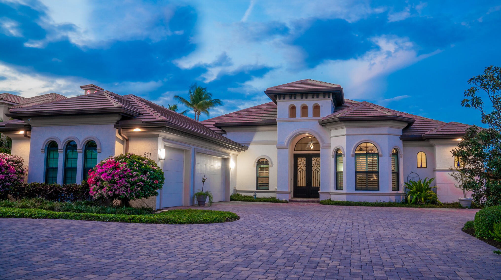 811 Riverside Dr, Stuart, FL 34994-2435