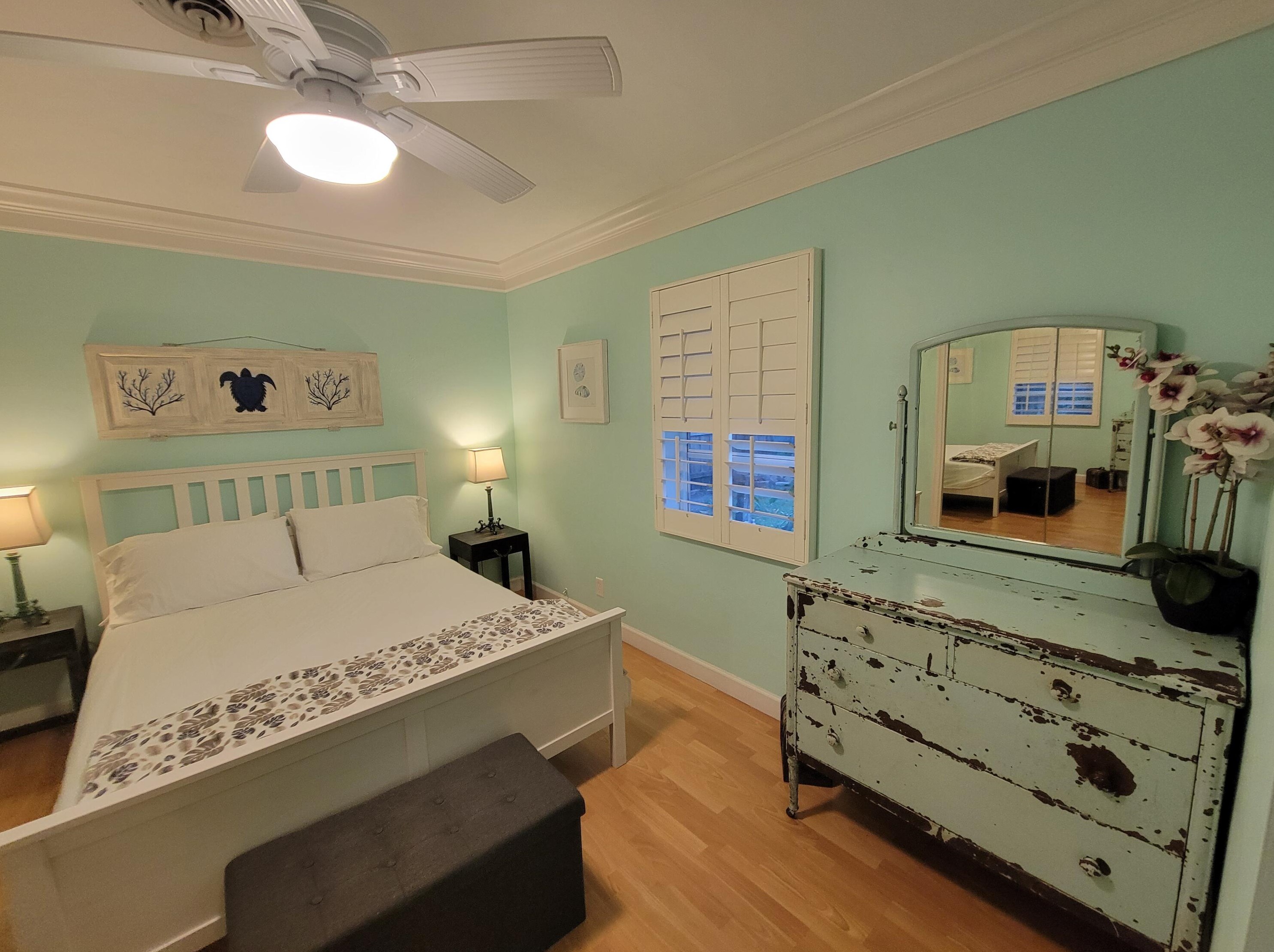 140 Ocean Ave, Boynton Beach FL 33435-4575 exterior