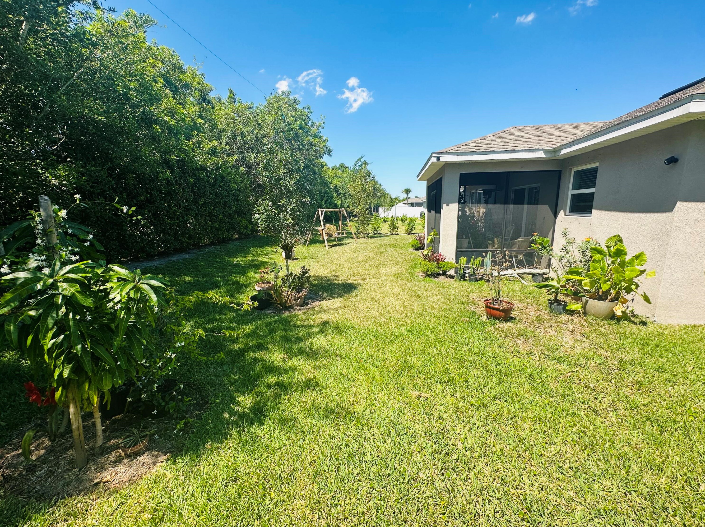 3717 Bennington Ln, Fort Pierce FL exterior