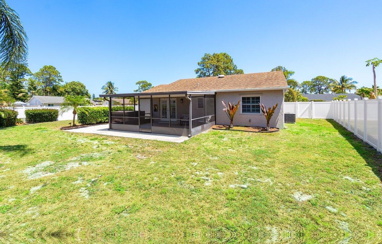 4945 Arena Way, Lake Worth, FL 33463