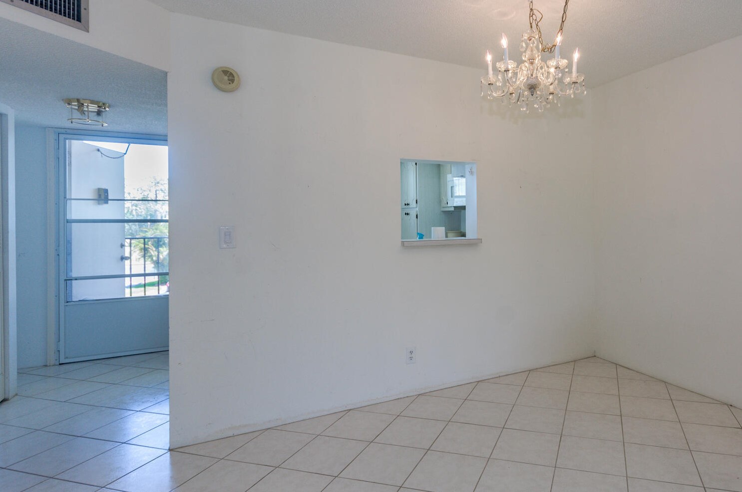 3755 Via Poinciana #308, Lake Worth, FL 33467
