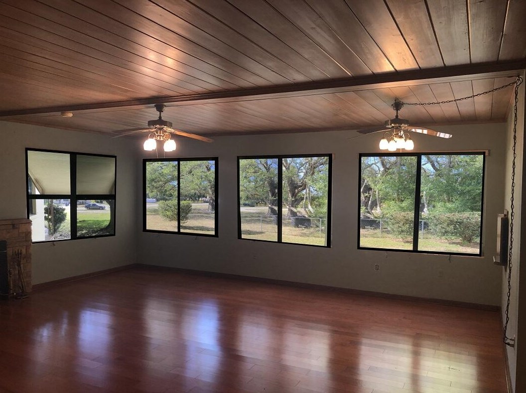 3022 Sunrise Blvd, Fort Pierce, FL 34982-6113