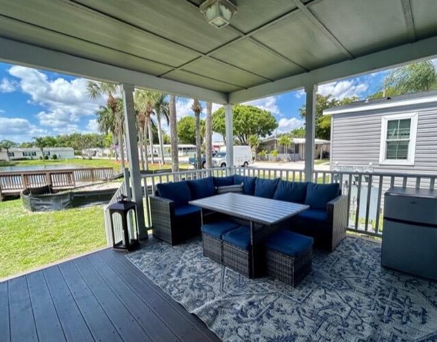 165 Plantation Blvd, Lake Worth FL  33467-6544 exterior