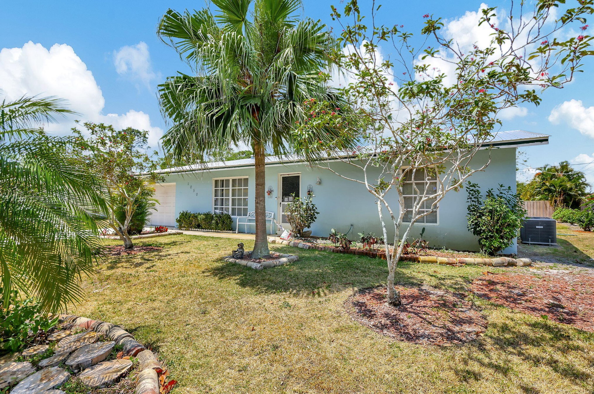 1050 Proctor Ln, Fort Pierce, FL 34983-2668