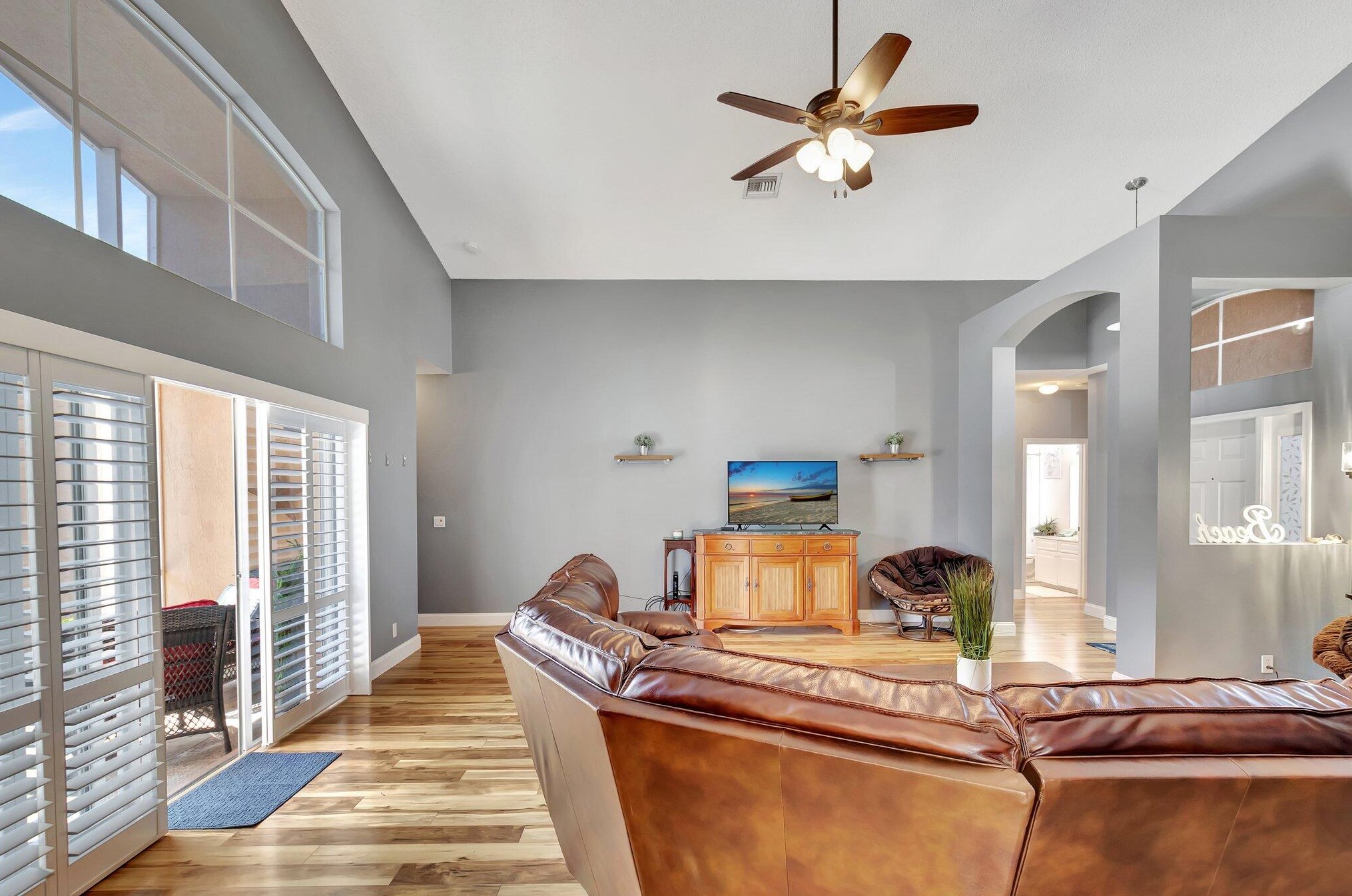 9293 Cove Point Cir, Boynton Beach FL  33472-2765 exterior