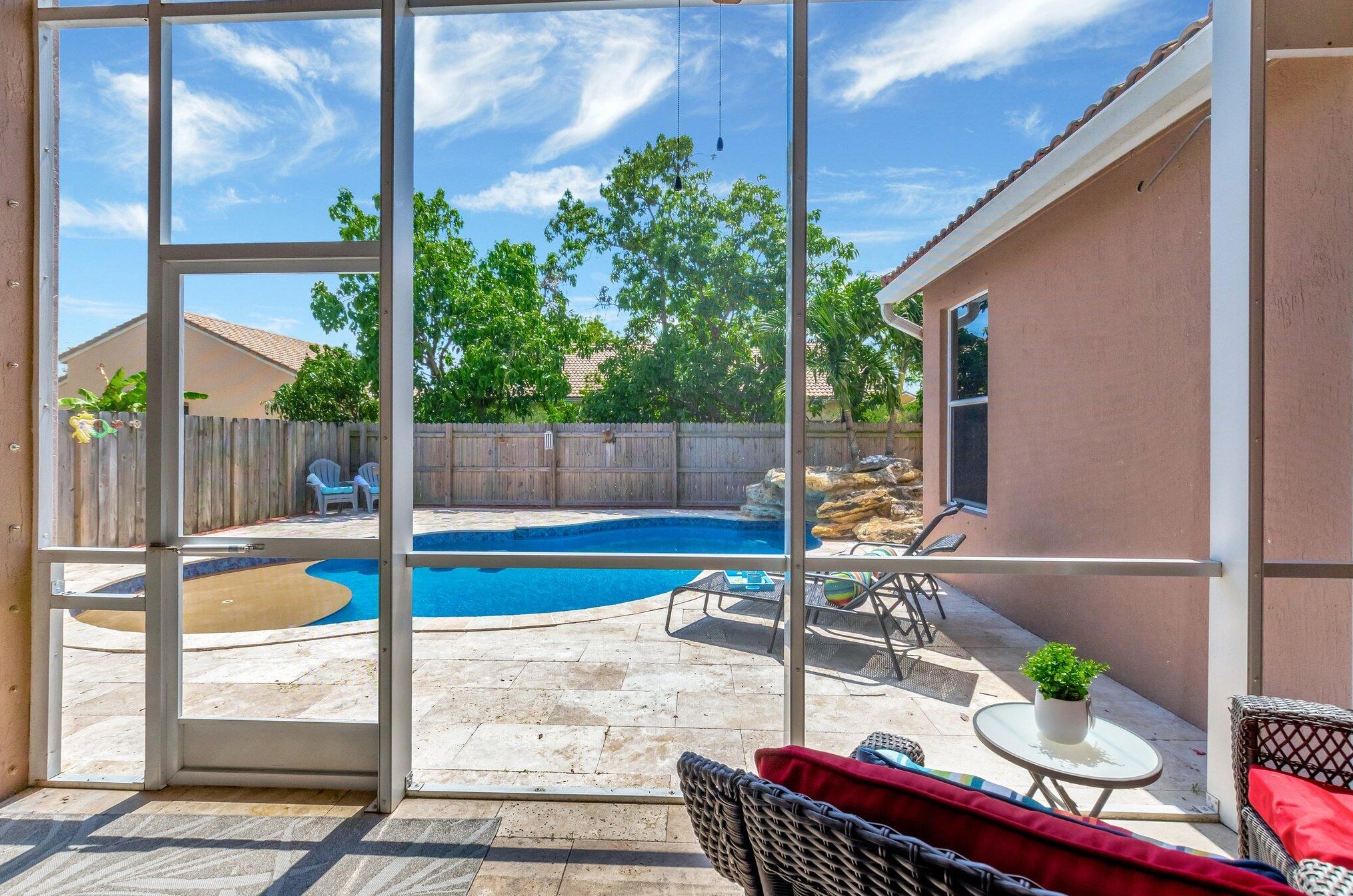 9293 Cove Point Cir, Boynton Beach FL  33472-2765 exterior