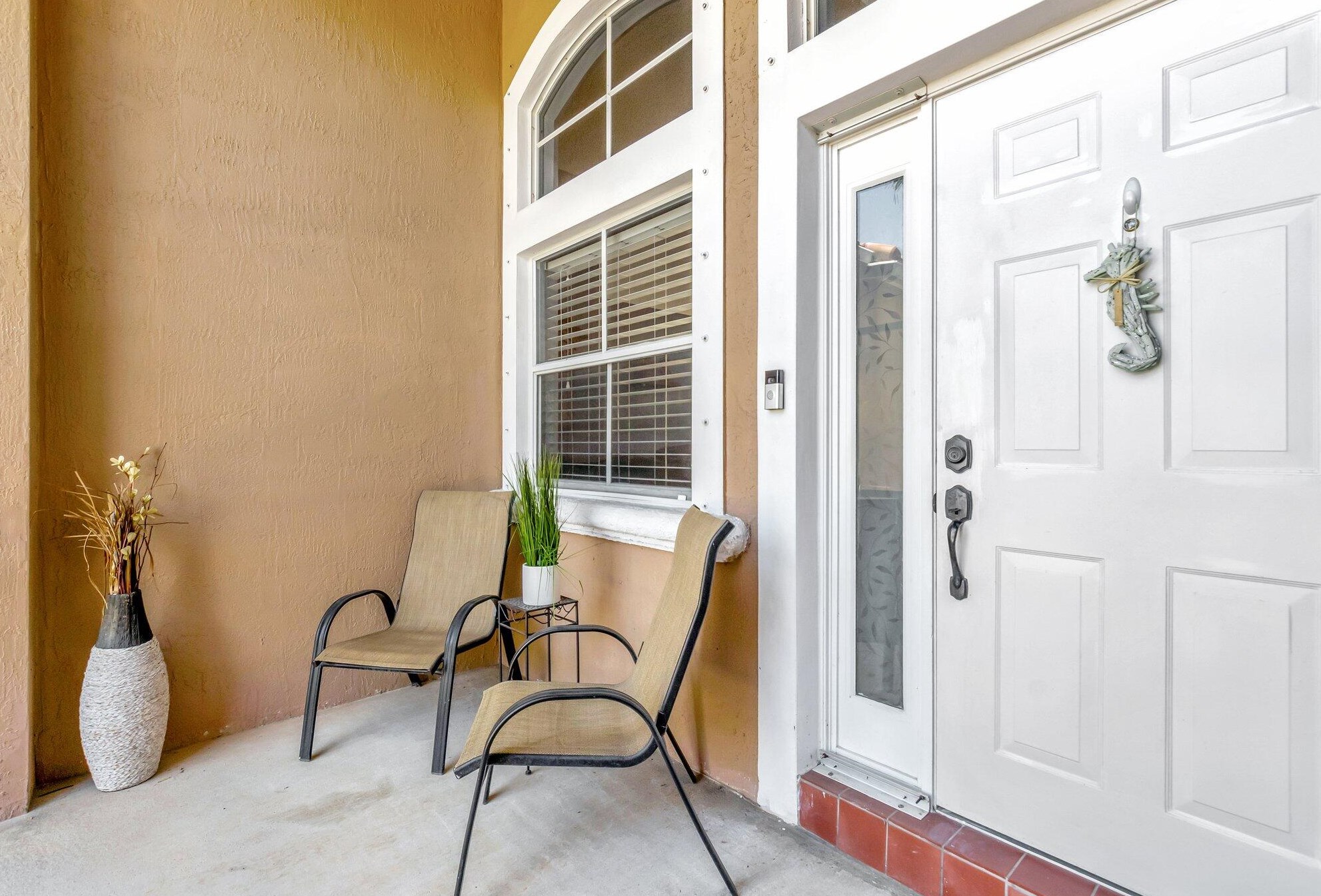 9293 Cove Point Cir, Boynton Beach FL  33472-2765 exterior