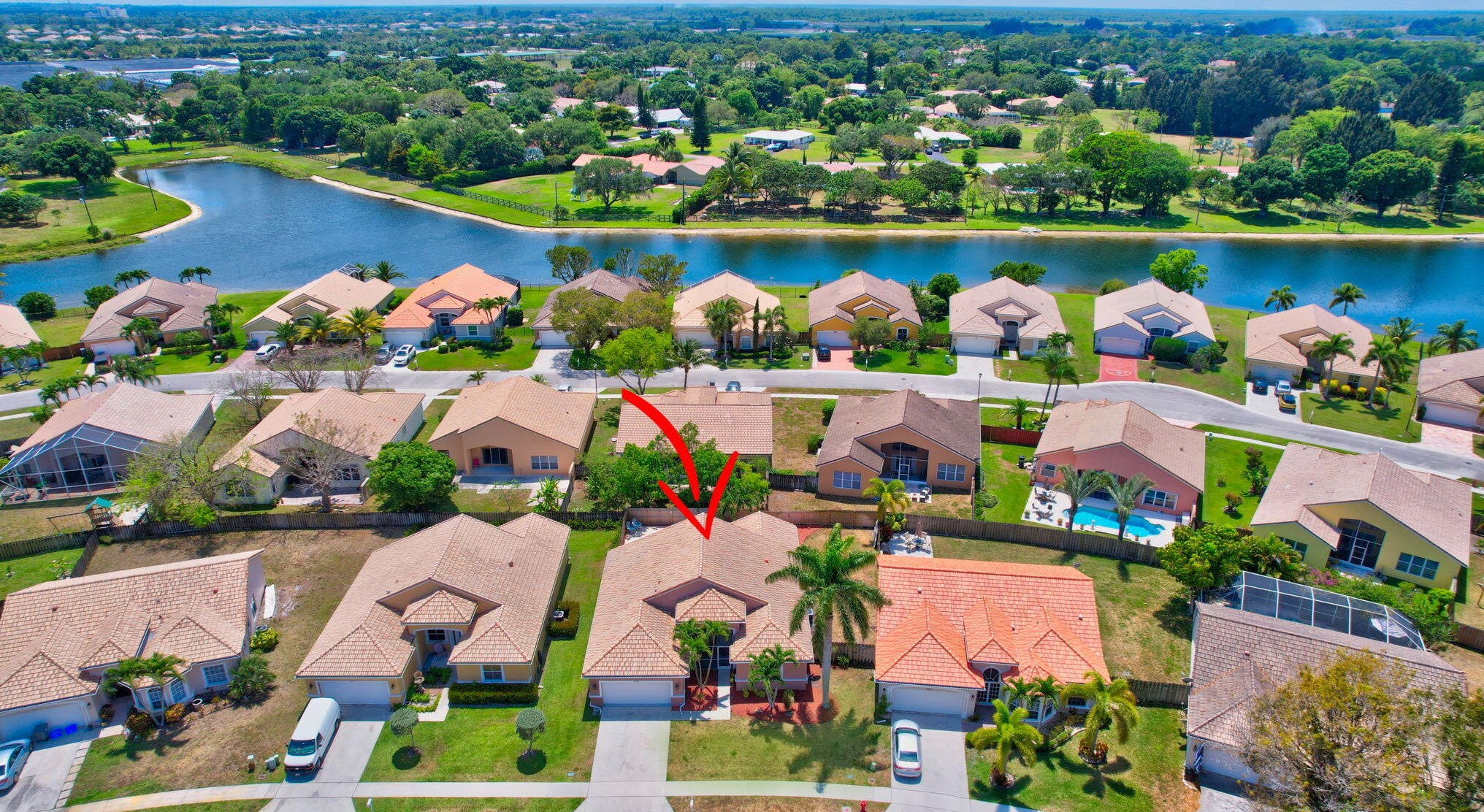 9293 Cove Point Cir, Boynton Beach FL  33472-2765 exterior
