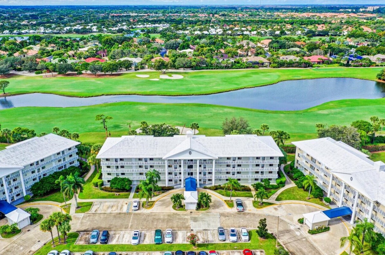 2581 Village Blvd, West Palm Beach, FL 33409-7383