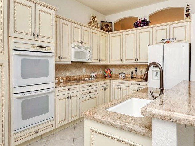 7641 Las Cruces Ct, Boynton Beach FL 33437-6644 exterior