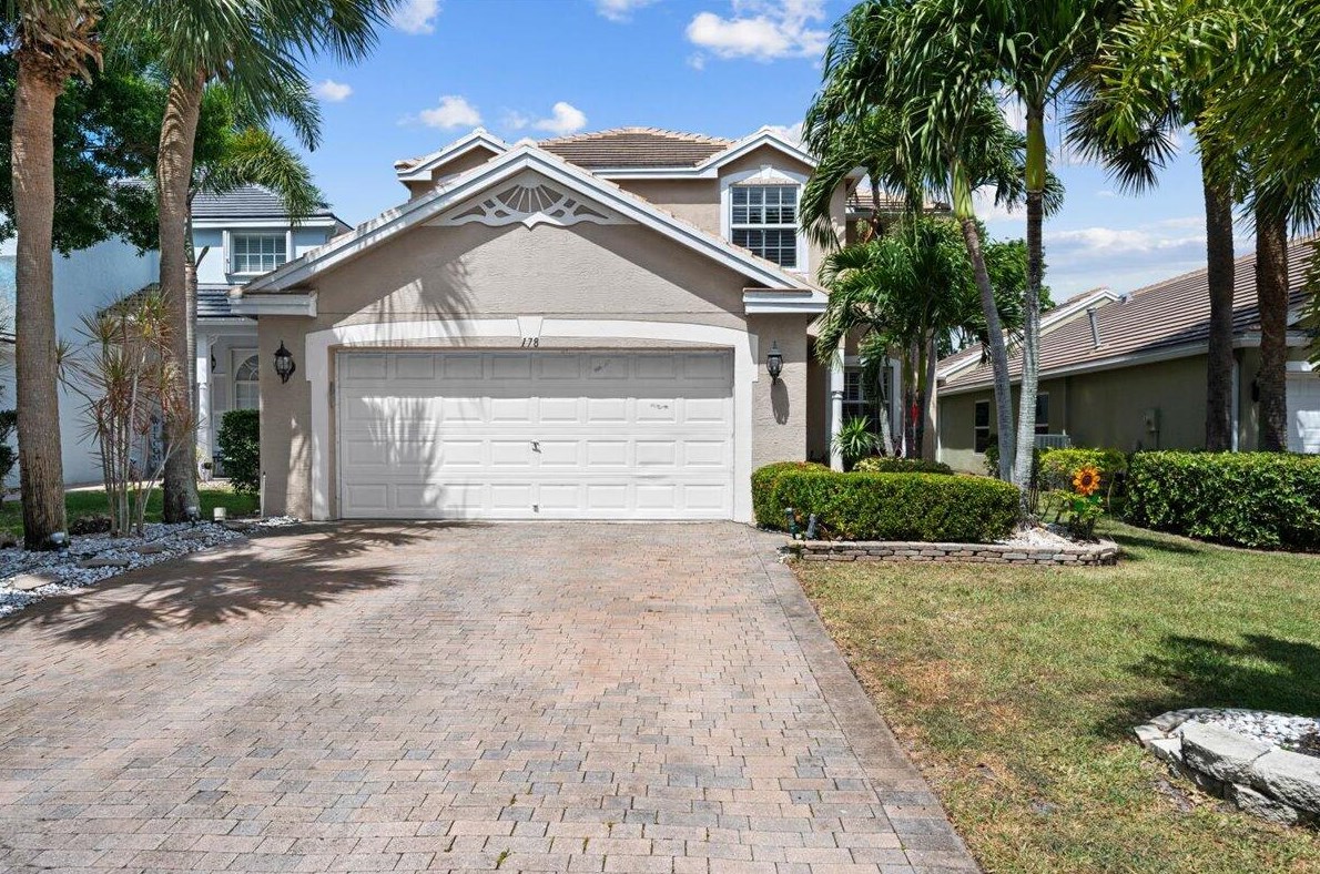 178 Canterbury Pl, West Palm Beach, FL 33414-4352