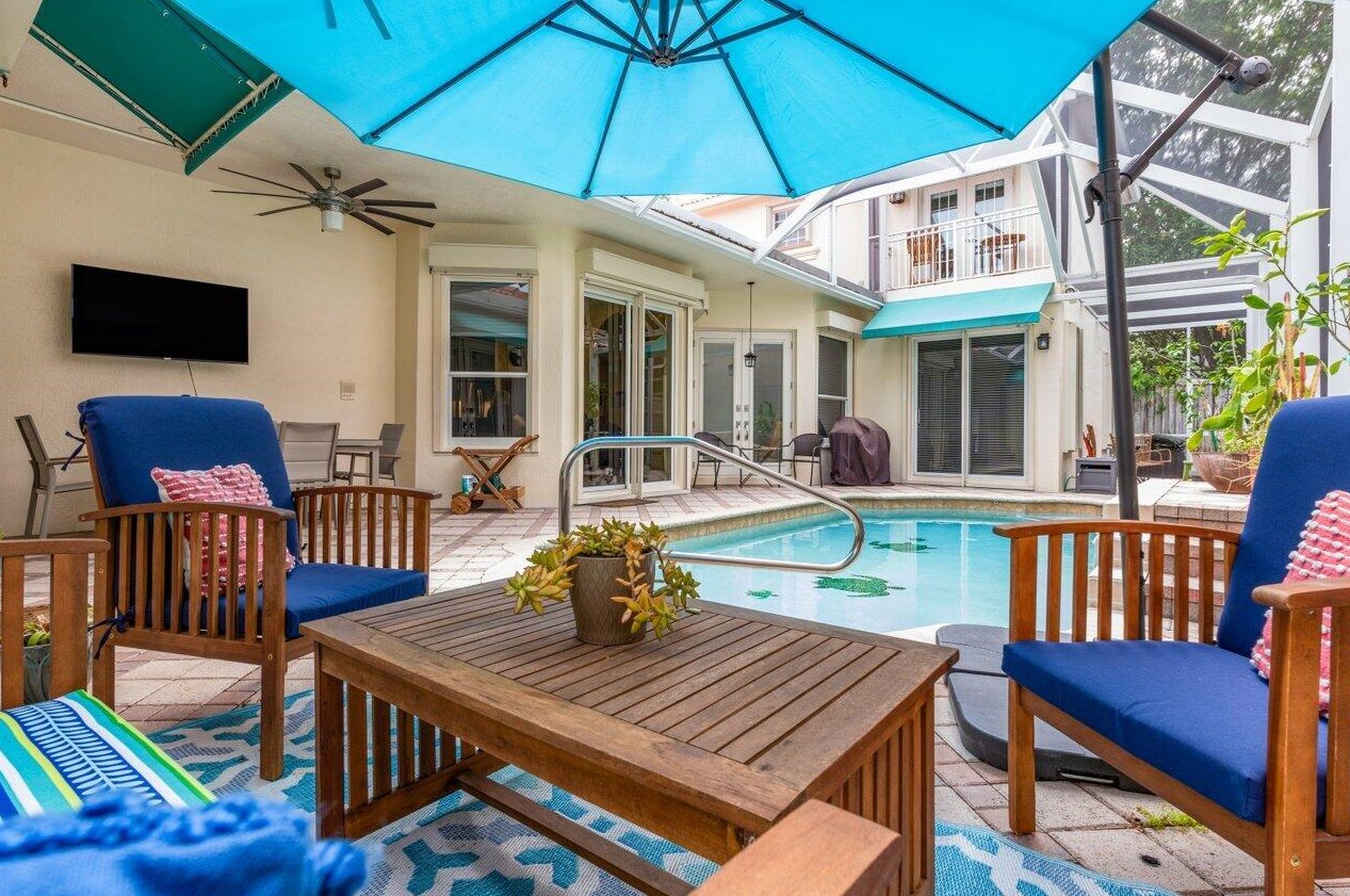 9680 Vineyard Ct, Boca Raton FL 33428-4346 exterior