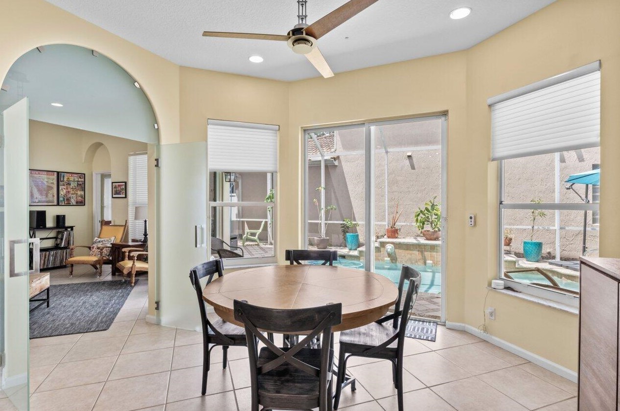 9680 Vineyard Ct, Boca Raton FL 33428-4346 exterior