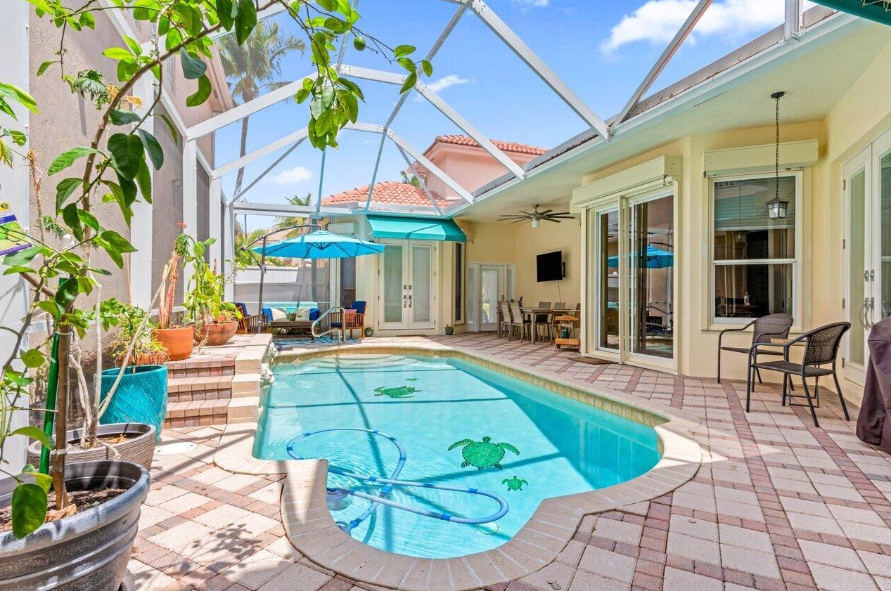 9680 Vineyard Ct, Boca Raton FL 33428-4346 exterior