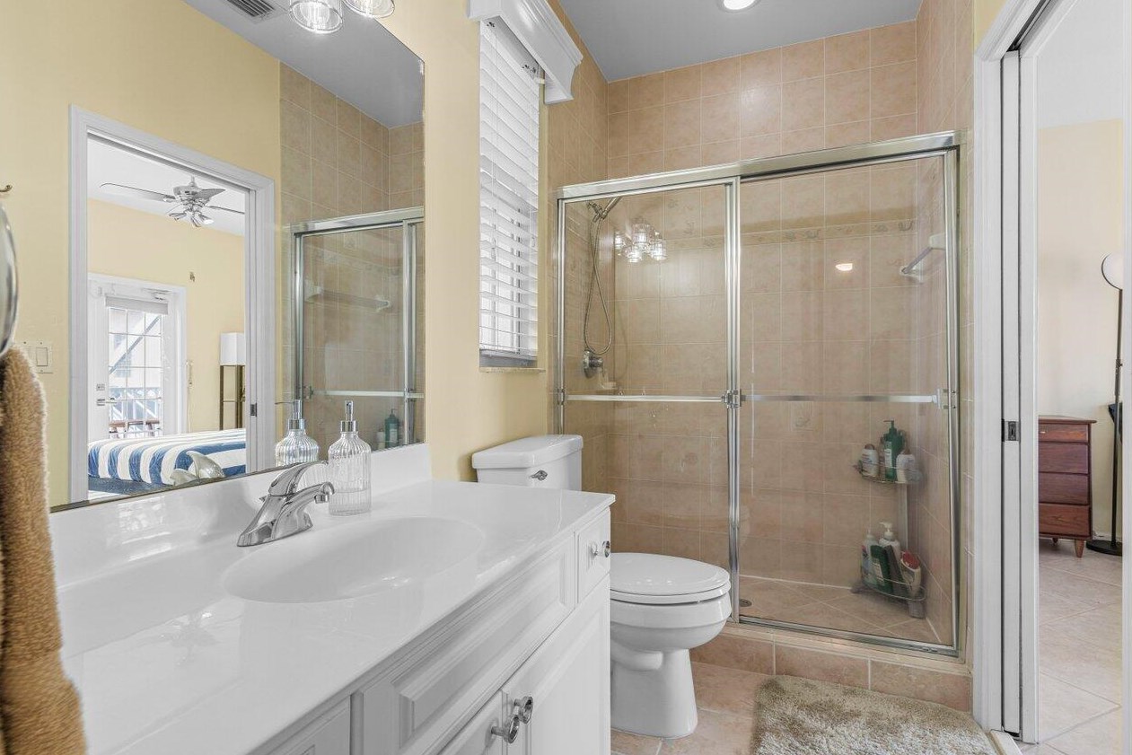 9680 Vineyard Ct, Boca Raton FL 33428-4346 exterior