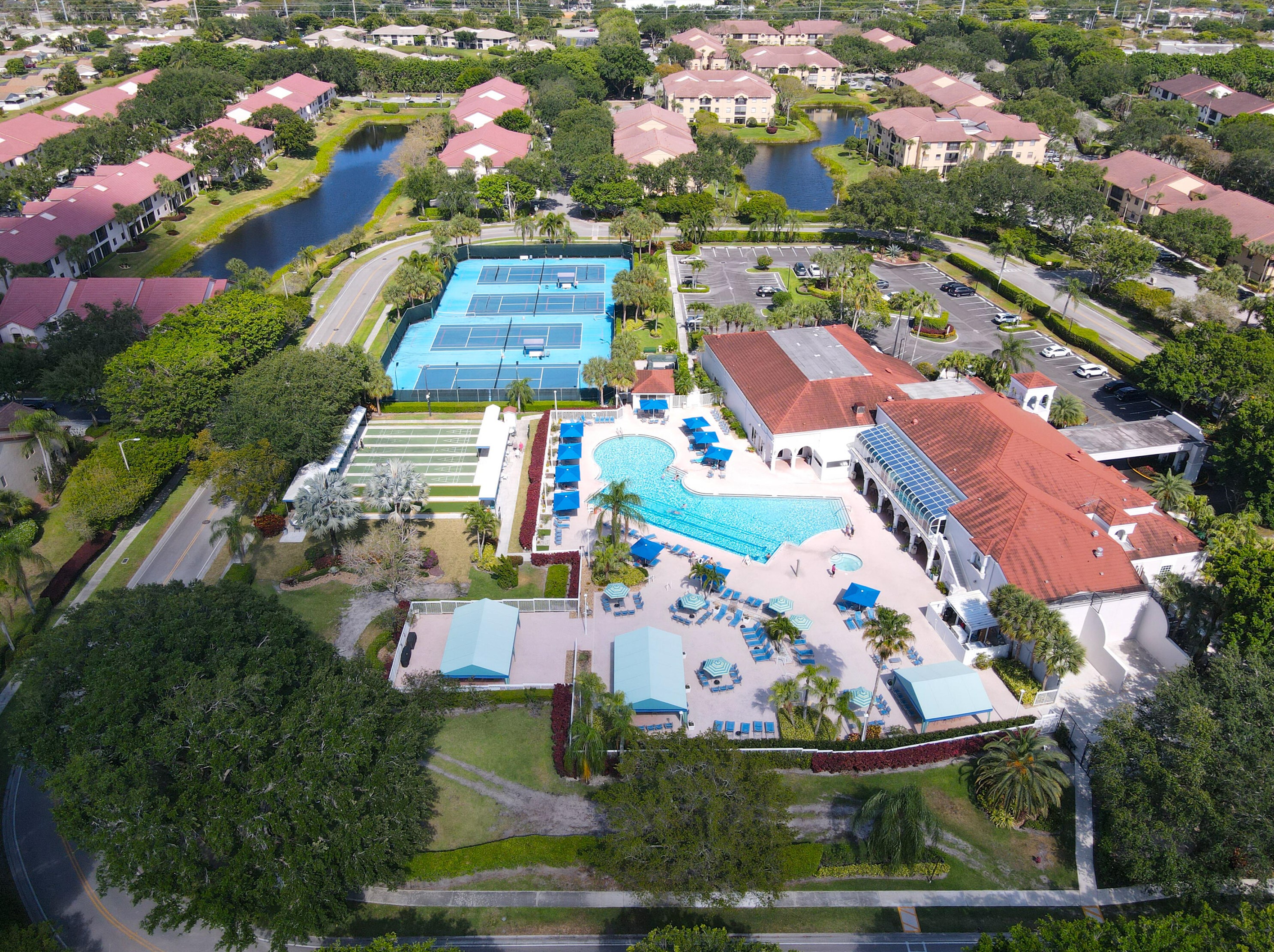 5395 Firenze Dr, Boynton Beach FL  33437-2111 exterior