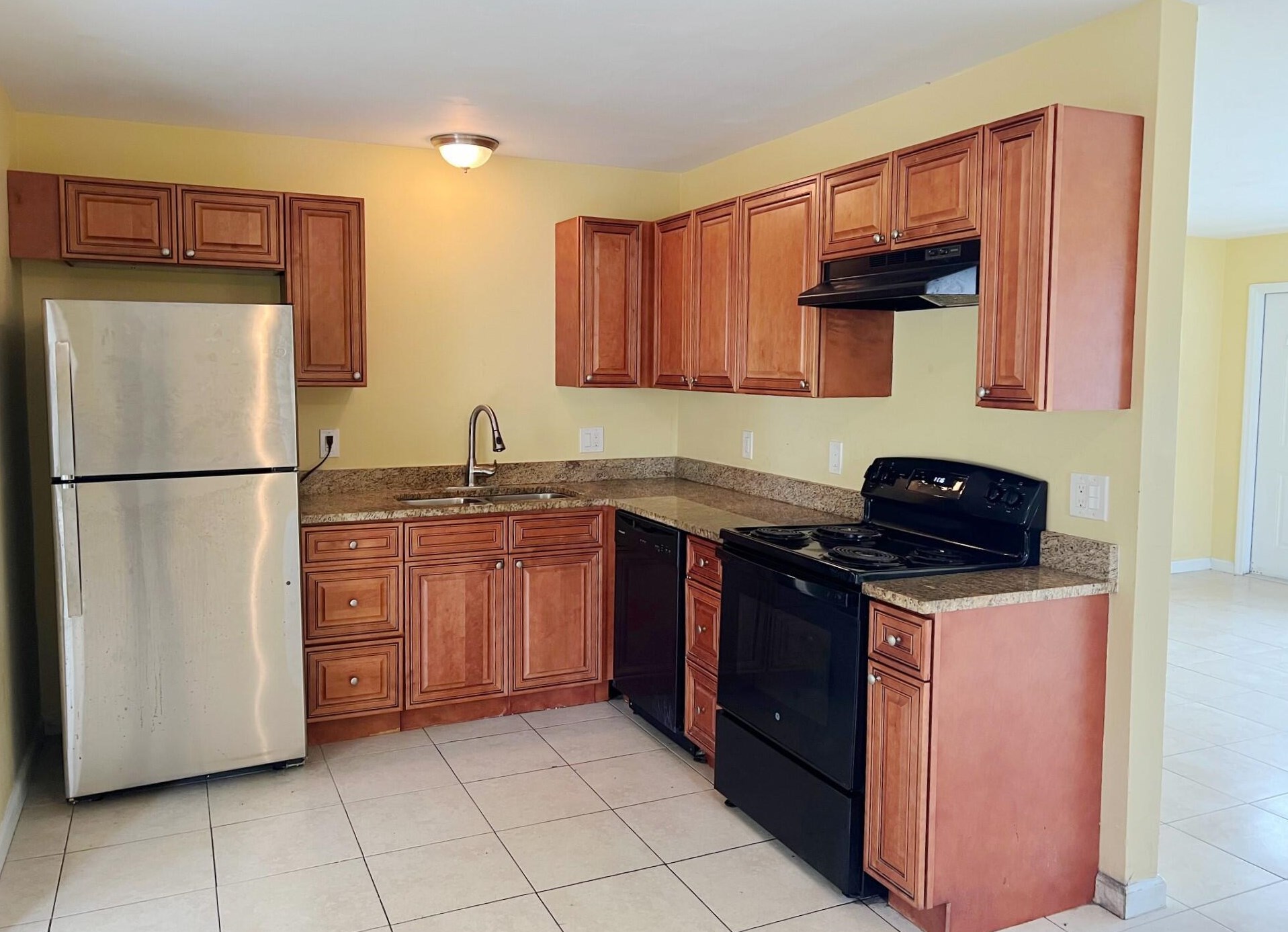 117 Atlantic Dr, Boynton Beach FL  33435-1646 exterior