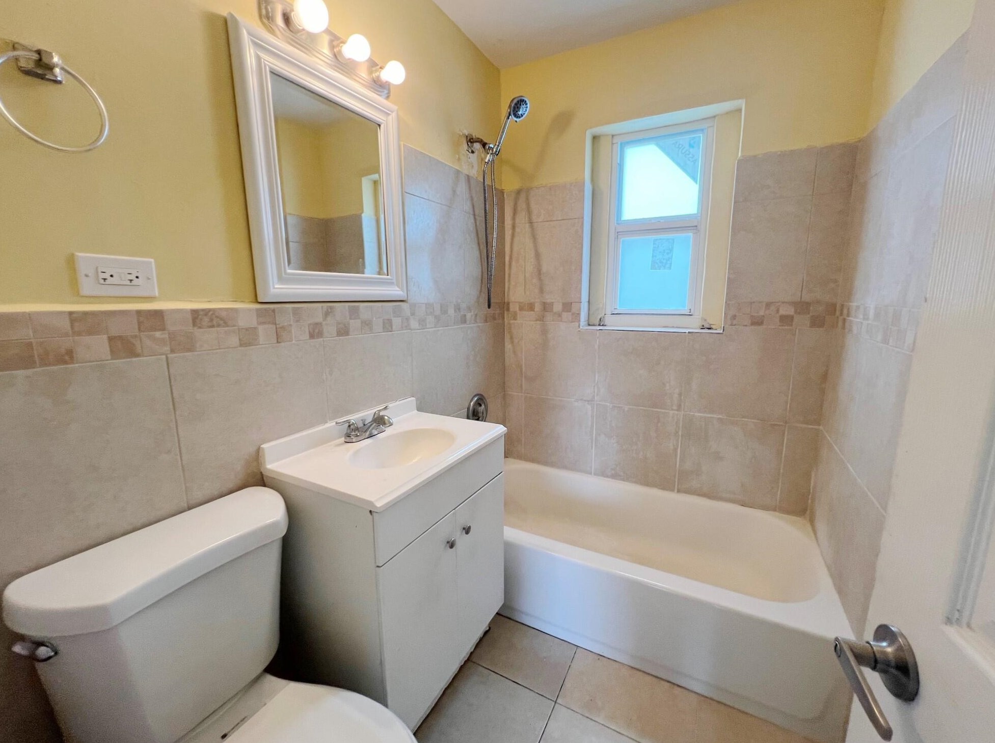 117 Atlantic Dr, Boynton Beach FL  33435-1646 exterior