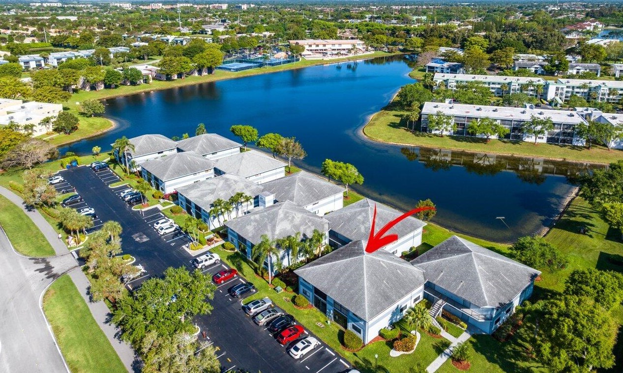 15235 Lakes Of Delray Blvd #304, Delray Beach, FL 33484