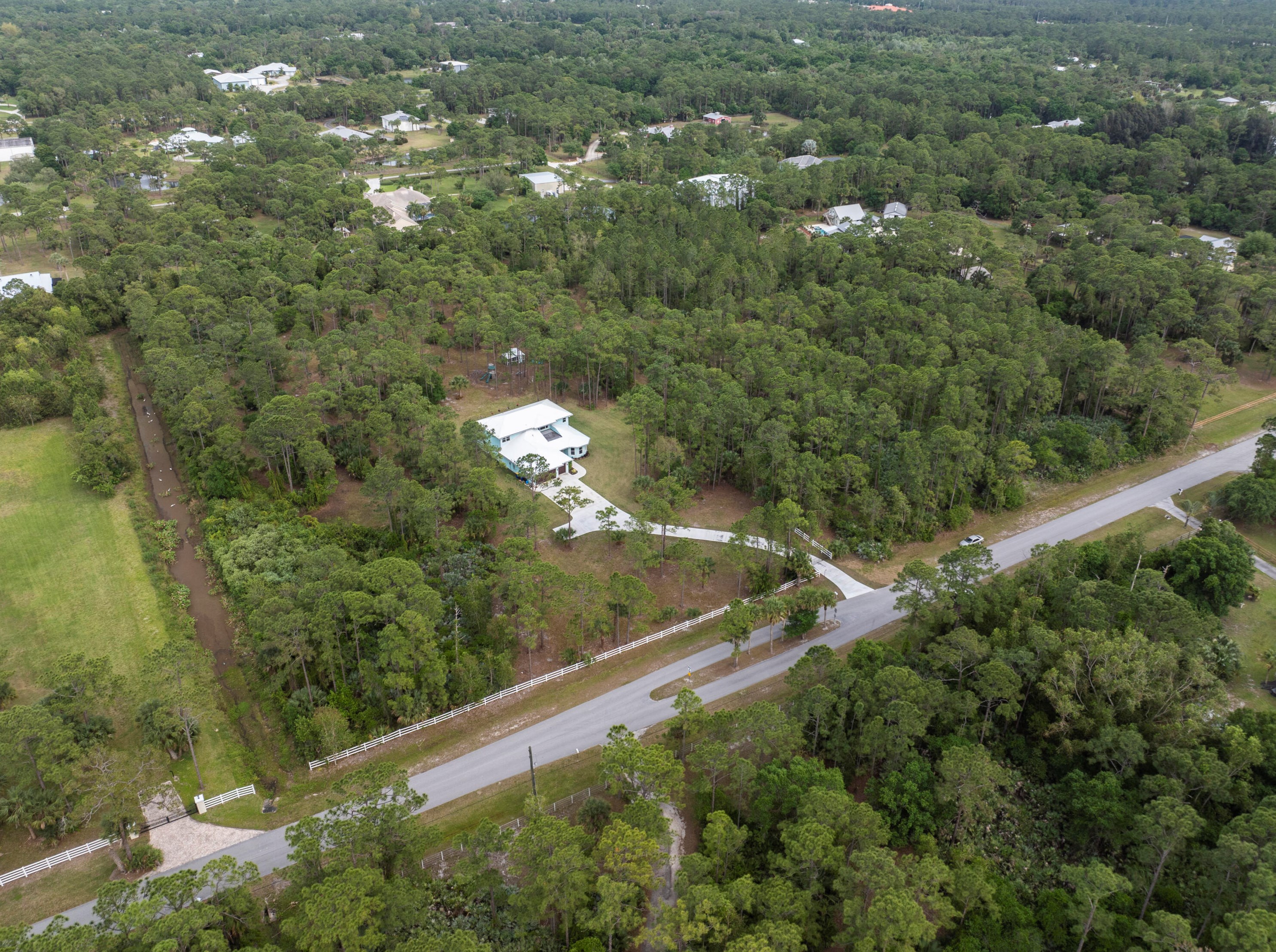 5651 Mistletoe Ln, Palm City, FL 34990-8319