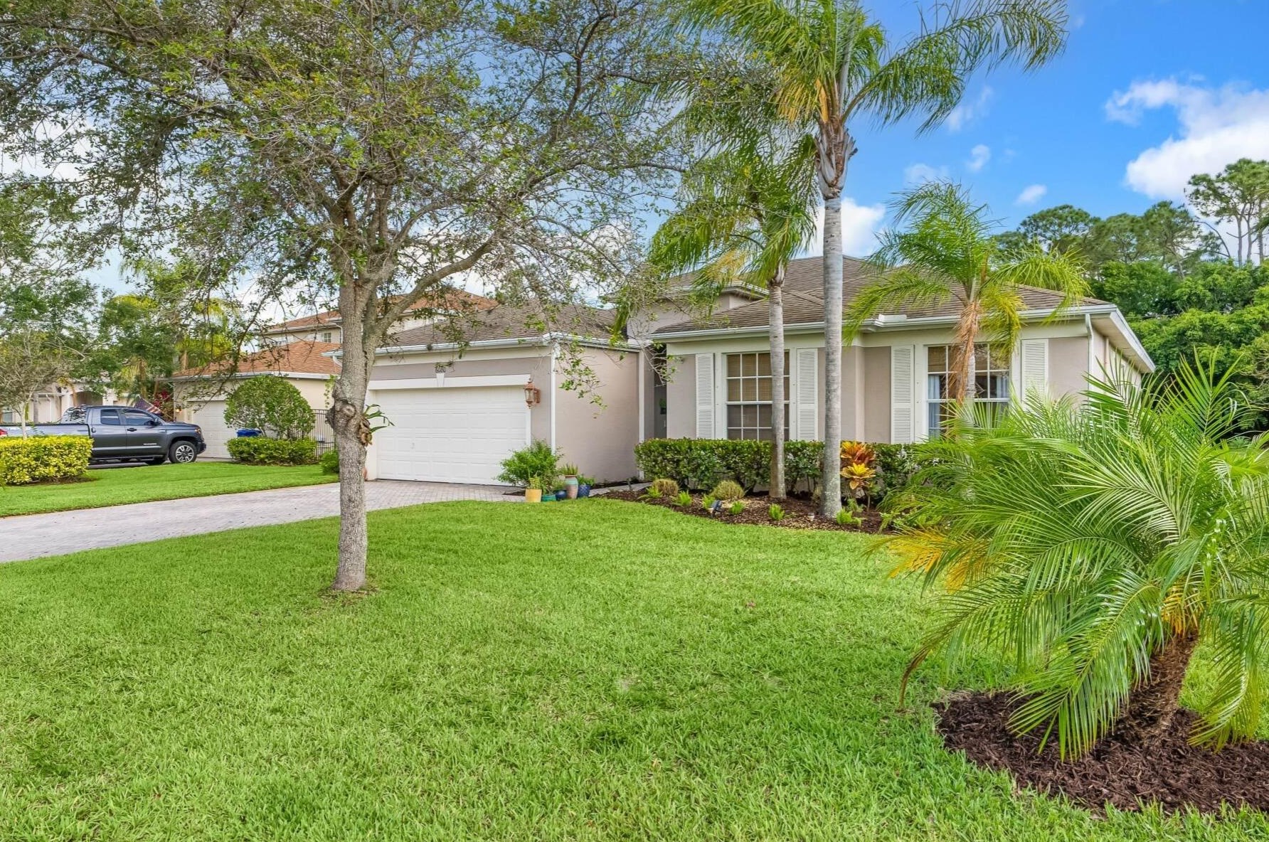 6080 46 Ln, Vero Beach FL  32967-6318 exterior