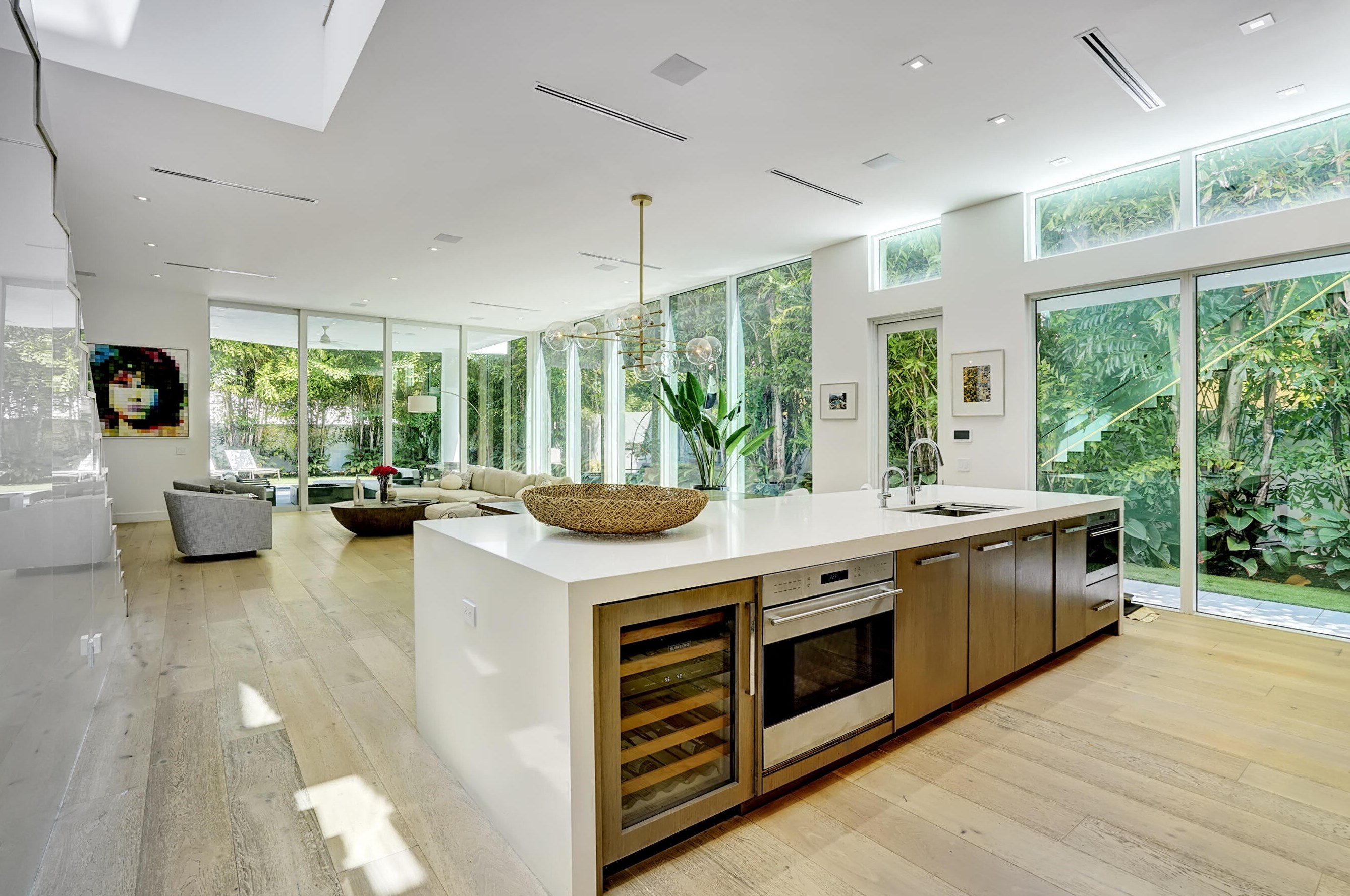 233 7 Ave, Delray Beach FL 33483-5518 exterior