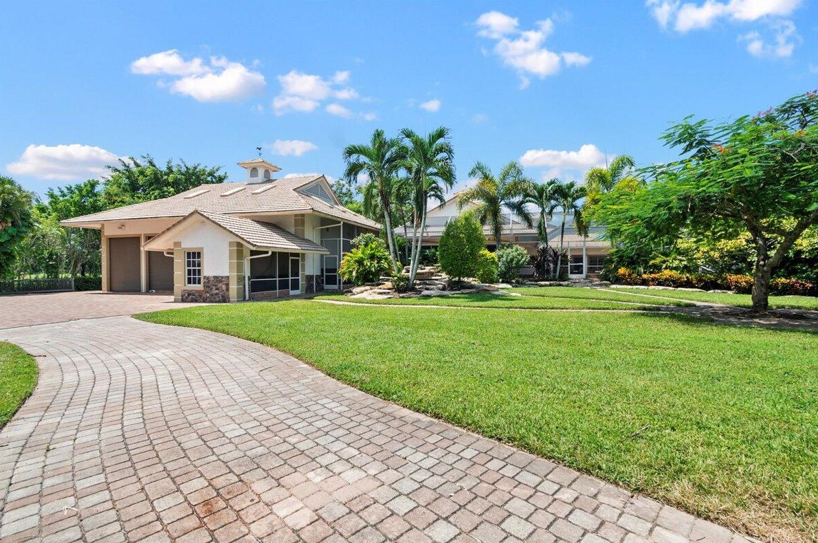 5238 Duckweed Rd, Lake Worth FL  33449-8469 exterior