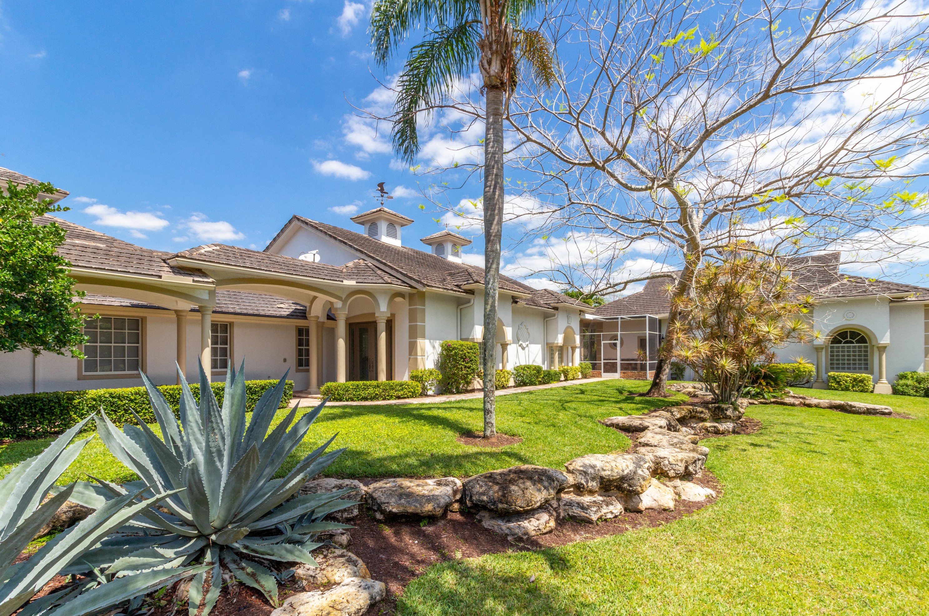 5238 Duckweed Rd, Lake Worth FL  33449-8469 exterior