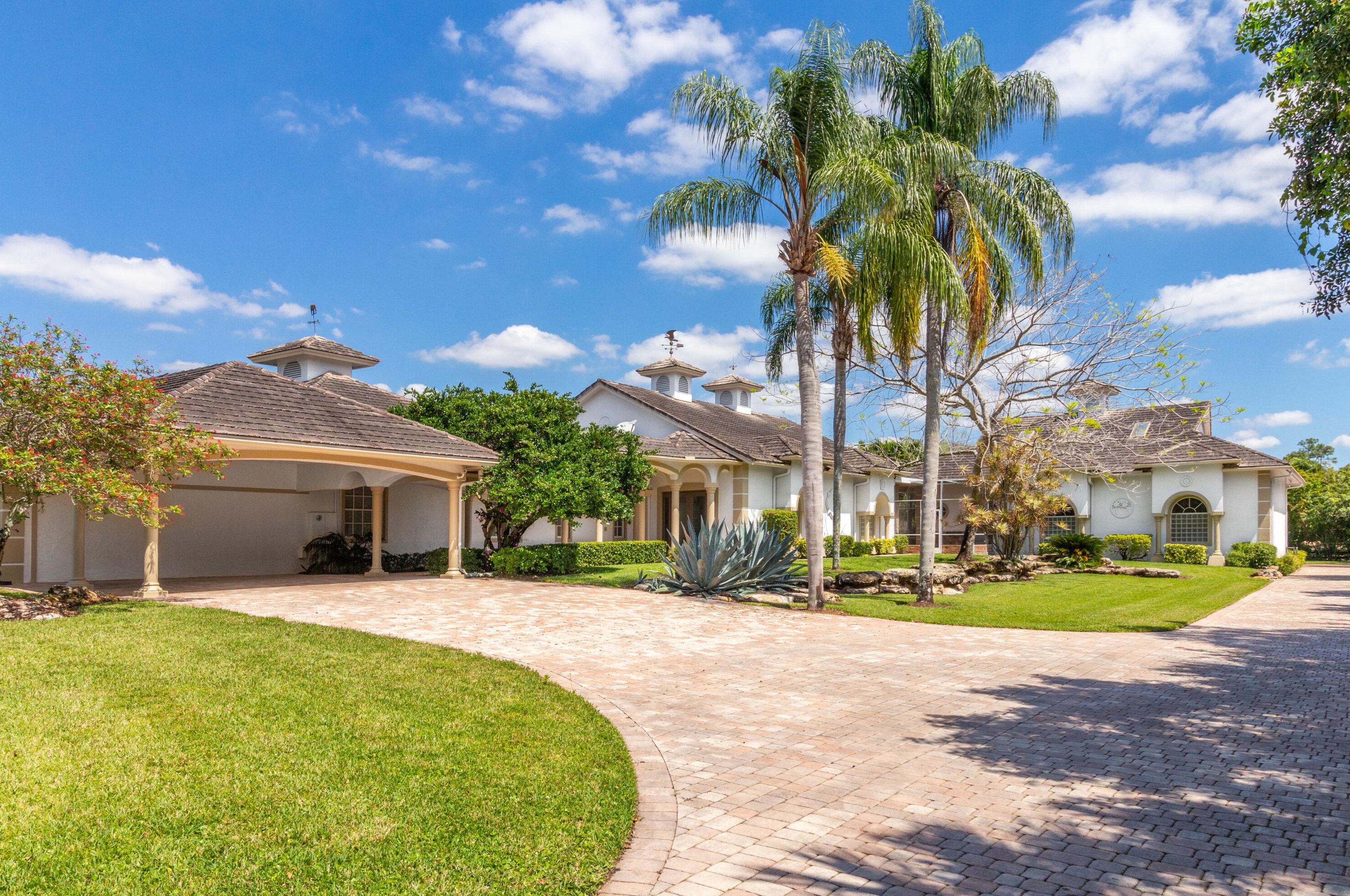 5238 Duckweed Rd, Lake Worth FL  33449-8469 exterior