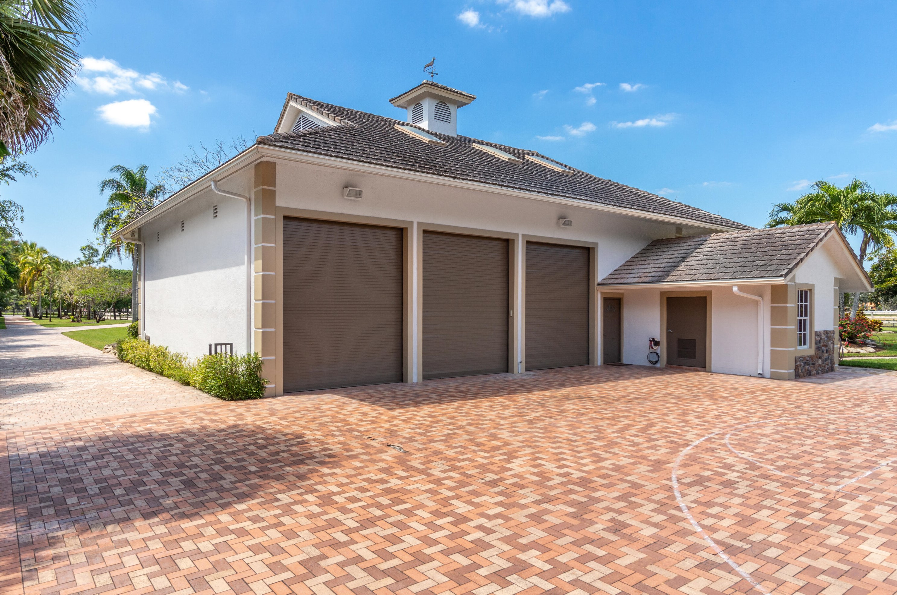 5238 Duckweed Rd, Lake Worth FL  33449-8469 exterior