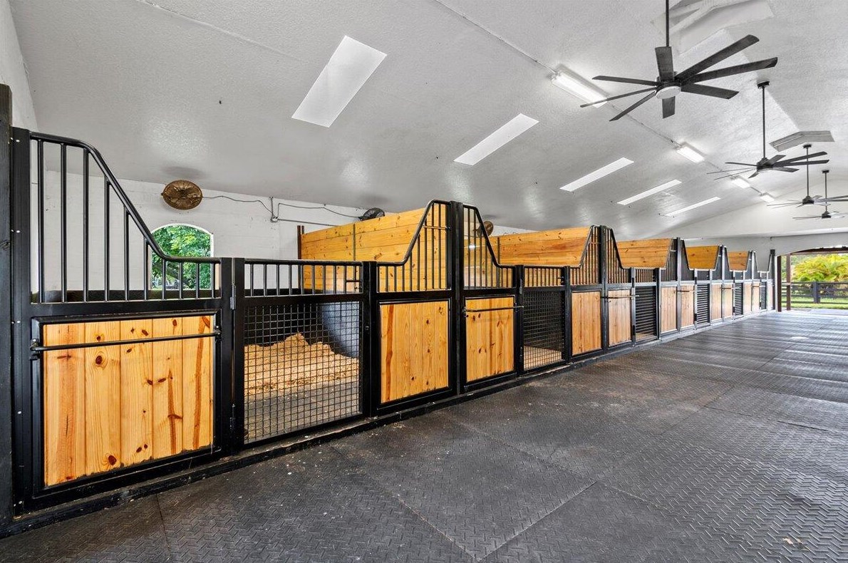 5238 Duckweed Rd, Lake Worth FL  33449-8469 exterior