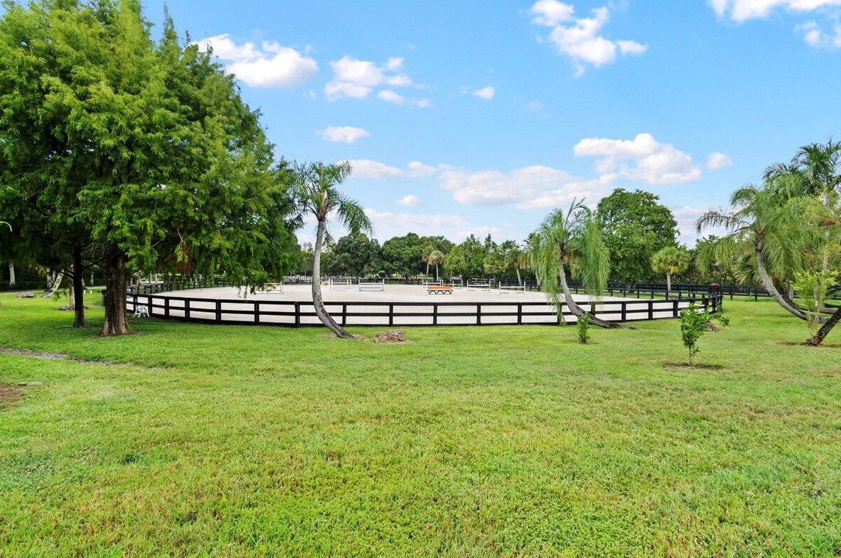 5238 Duckweed Rd, Lake Worth FL  33449-8469 exterior