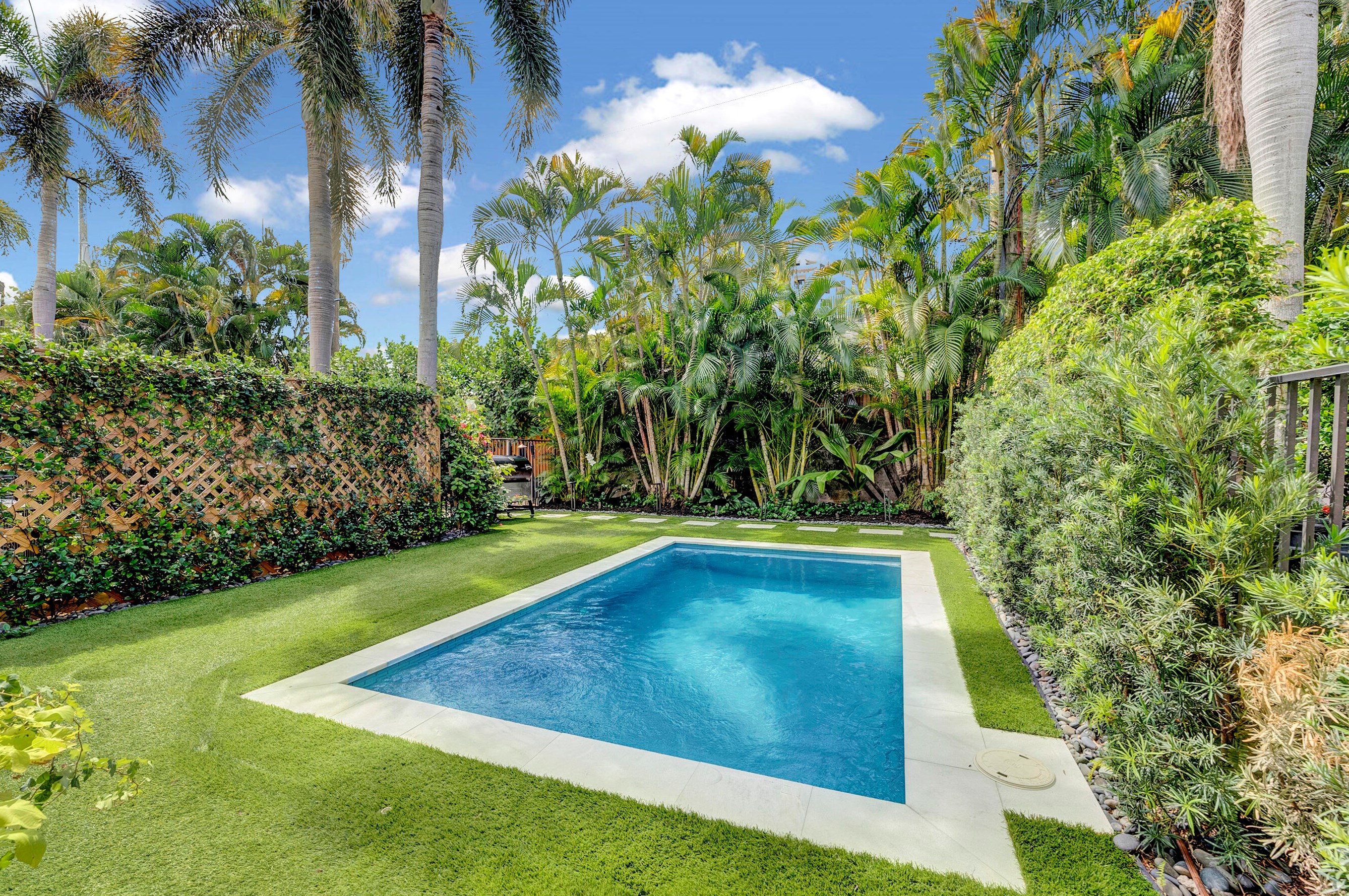 240 Boca Raton Rd, Boca Raton, FL 33432-4063
