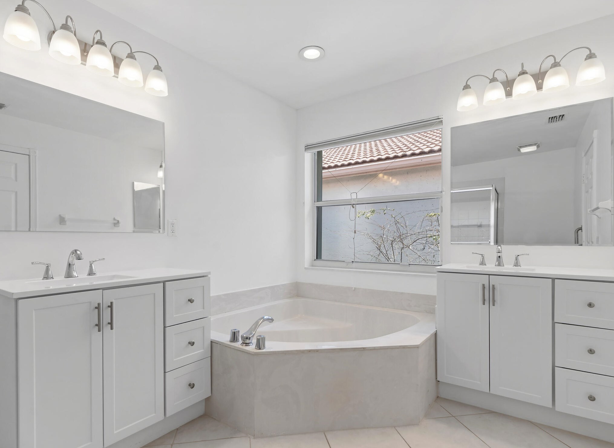 11136 Kaui Ct, Boynton Beach FL 33437-7018 exterior