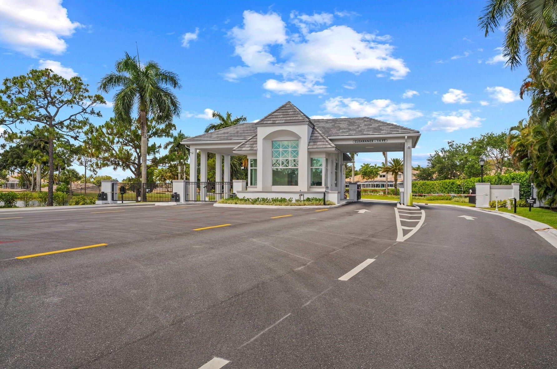 8226 Quail Mdw Way, West Palm Beach FL  33412-1516 exterior