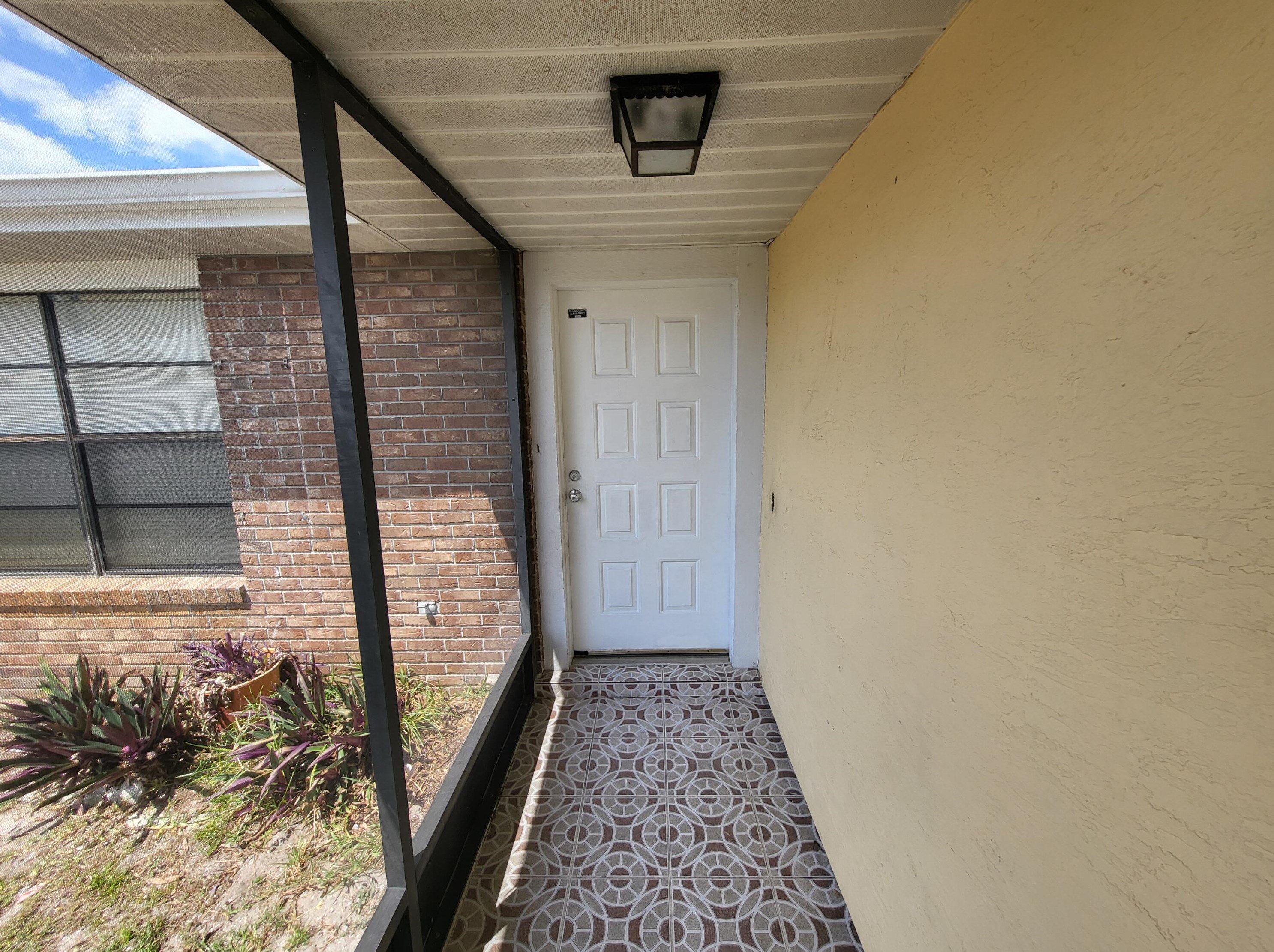 157 Lakehurst Dr, Fort Pierce, FL 34983-2545