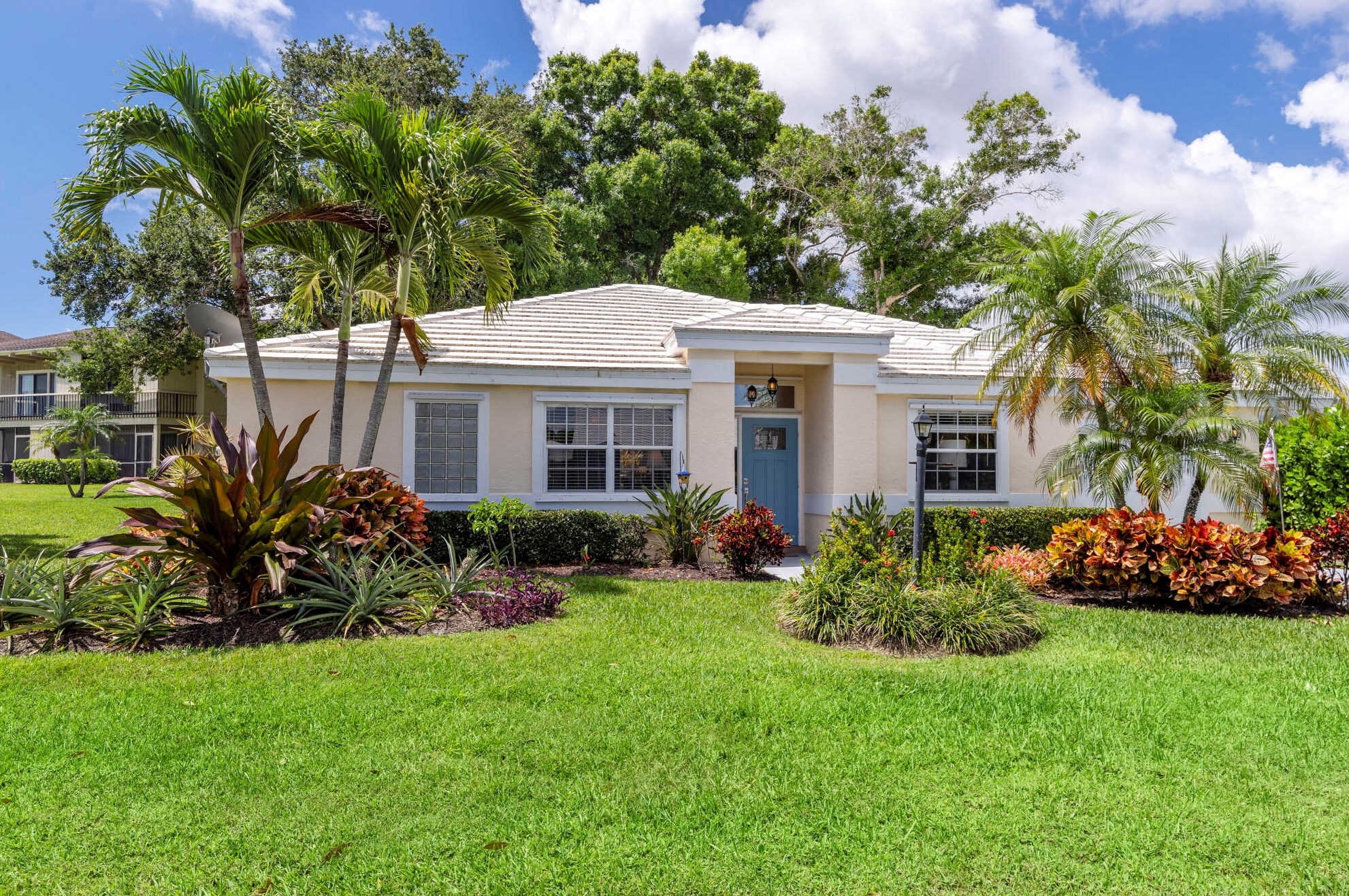 9210 Wild Pine Pl, Jupiter, FL 33469-1812