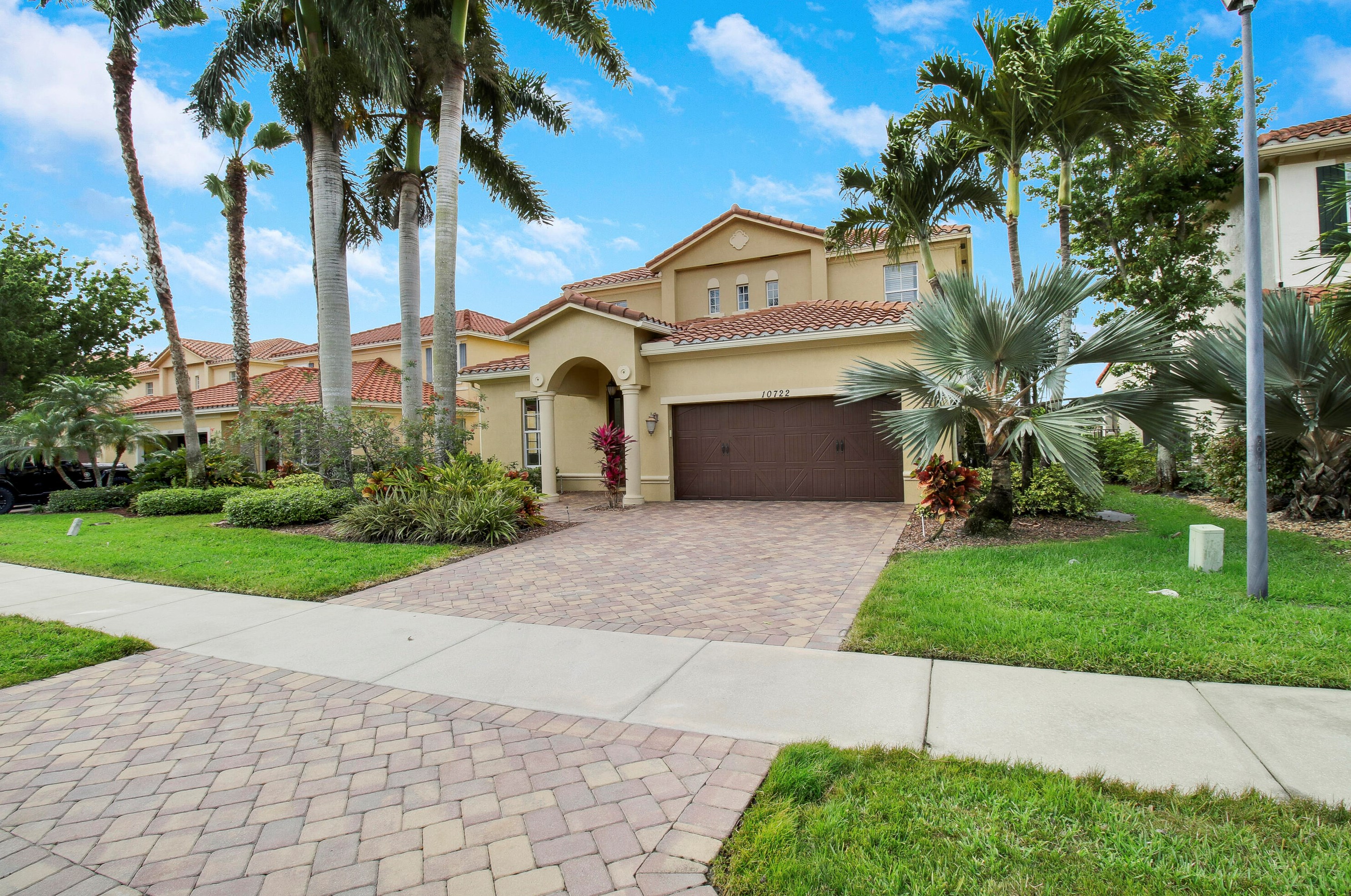 10722 Willow Oak Ct, West Palm Beach, FL 33414-9351