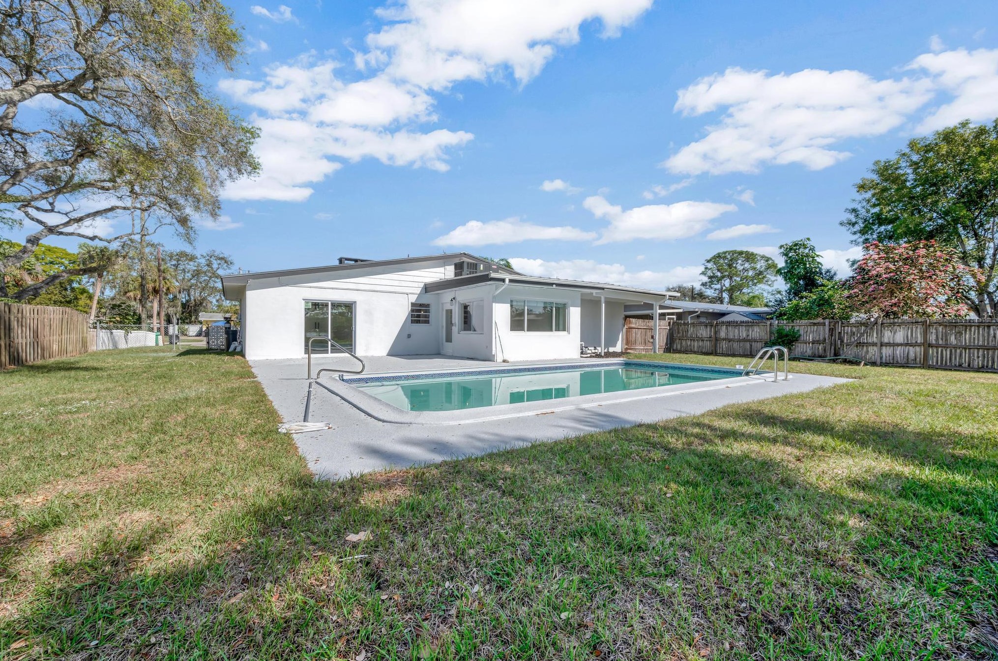 7603 Santa Rosa Pkwy, Fort Pierce FL  34951-1751 exterior