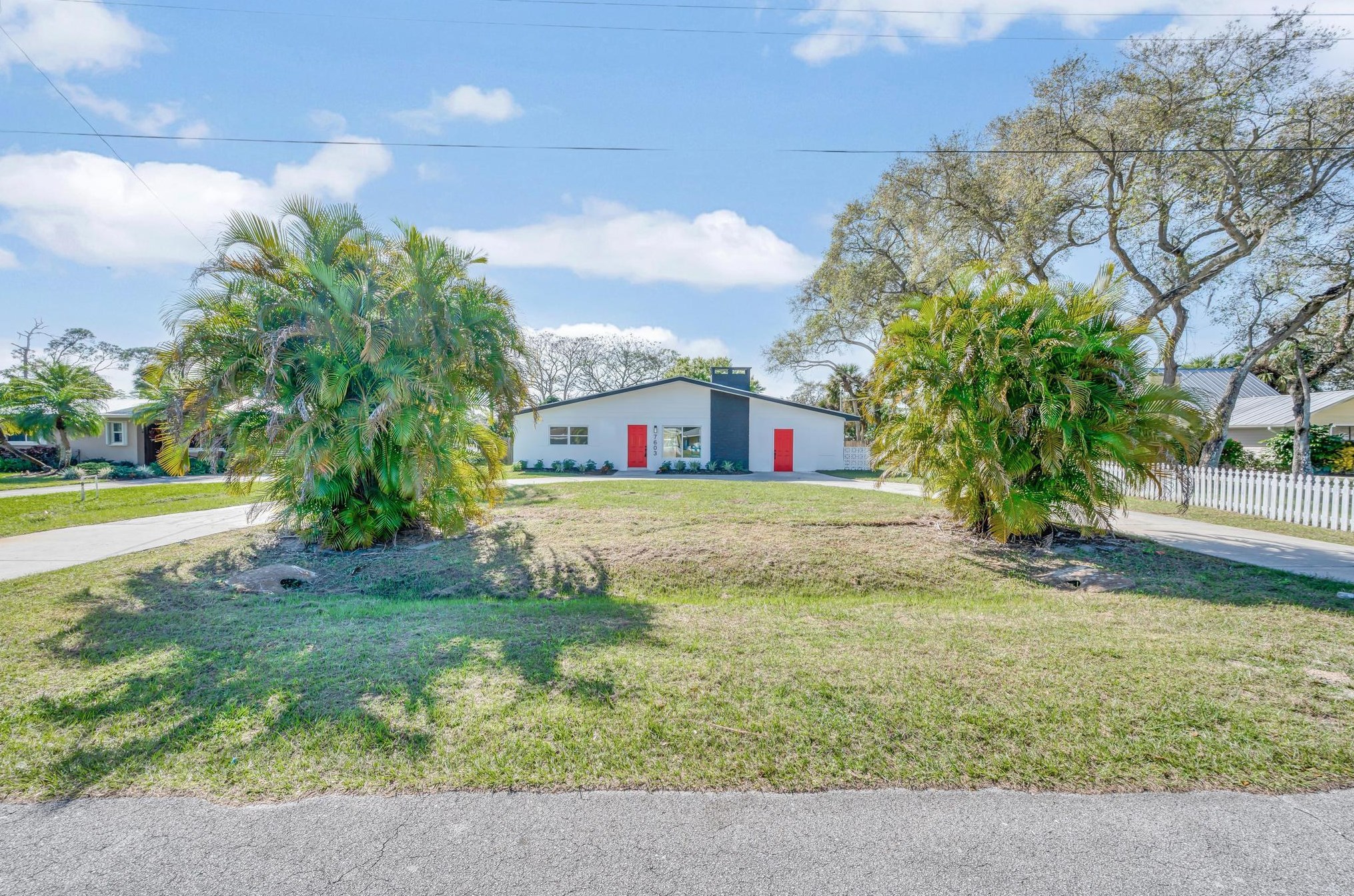 7603 Santa Rosa Pkwy, Fort Pierce FL  34951-1751 exterior