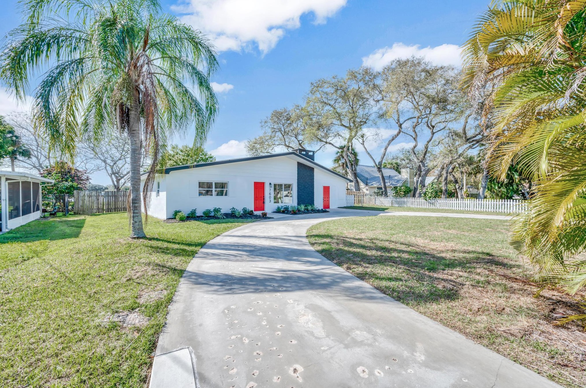 7603 Santa Rosa Pkwy, Fort Pierce FL  34951-1751 exterior