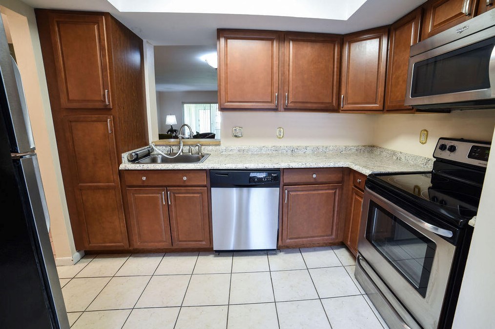 6625 S Oriole Blvd #104, Delray Beach, FL 33446