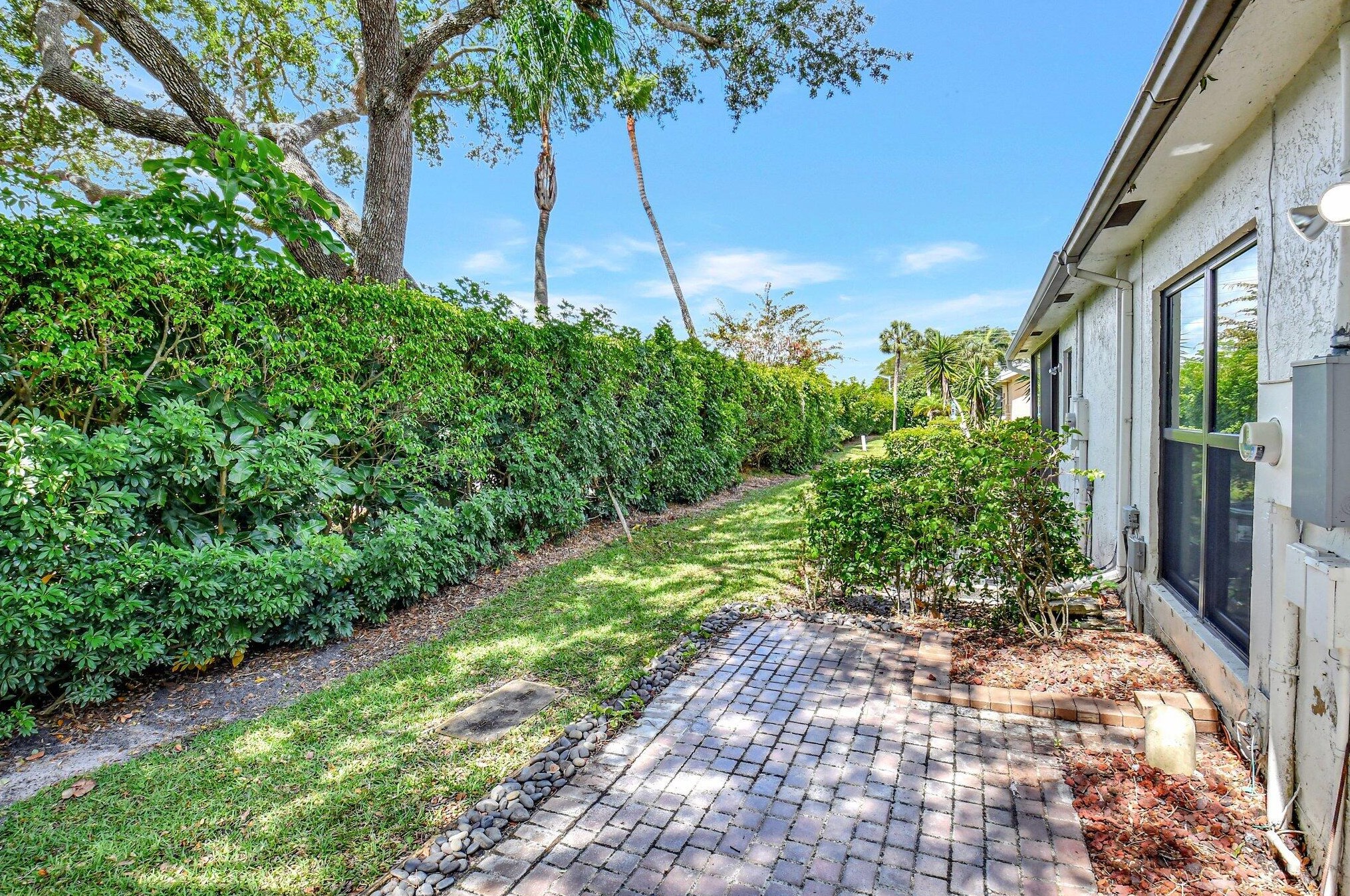 10976 Hidden Lk Pl, Boca Raton FL 33498-1676 exterior