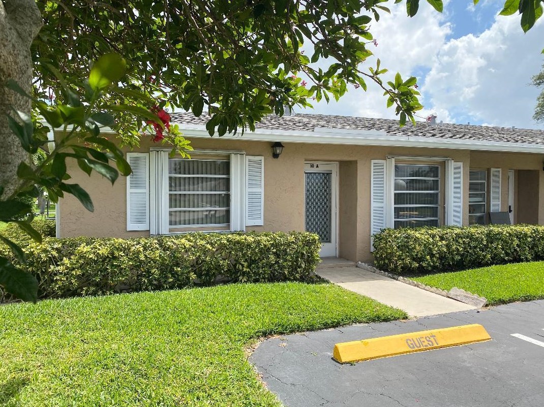 1041 Silk Oak Ter, Delray Beach, FL 33445-5911