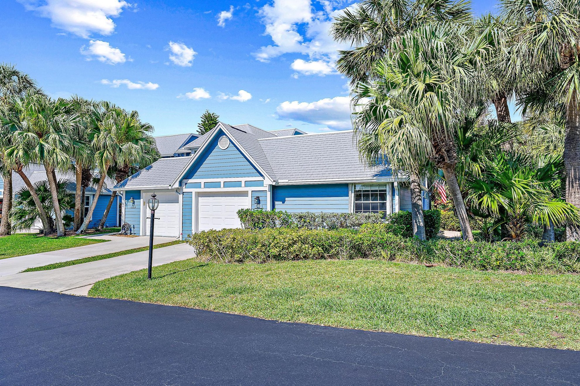 1528 Ocean Dunes Cir, Jupiter, FL 33477